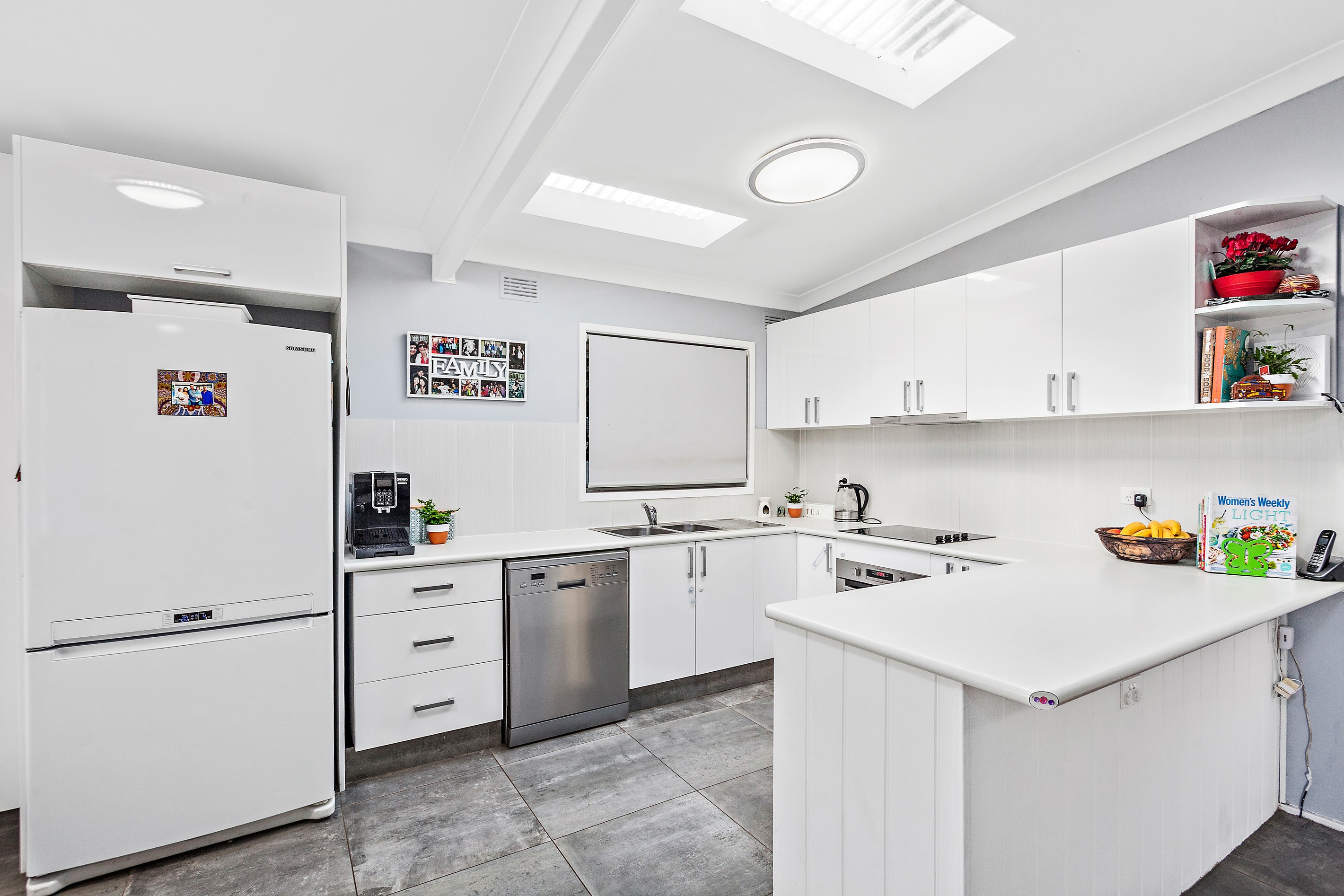14 Gordon Avenue, Oak Flats, NSW 2529