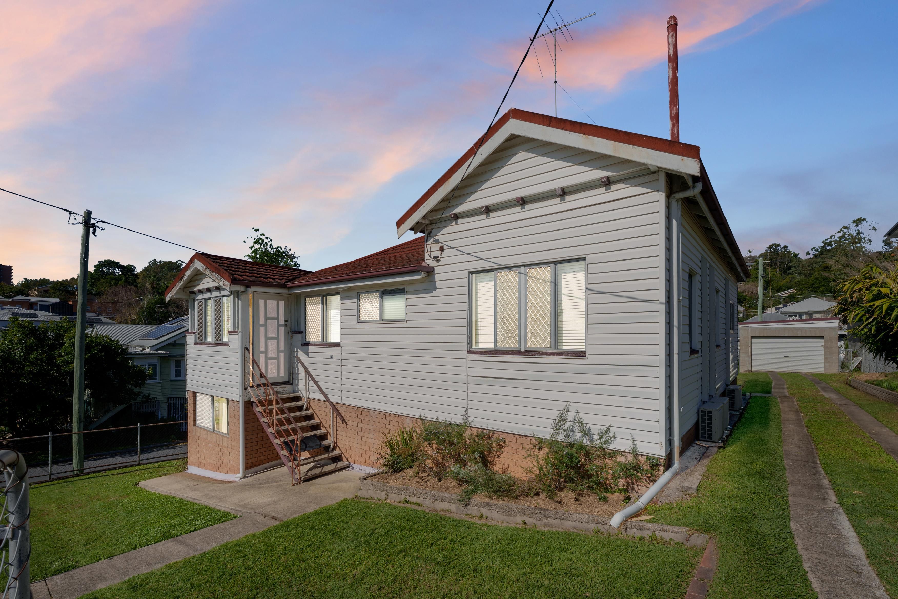 39 Eureka Street — photo 3 of 16