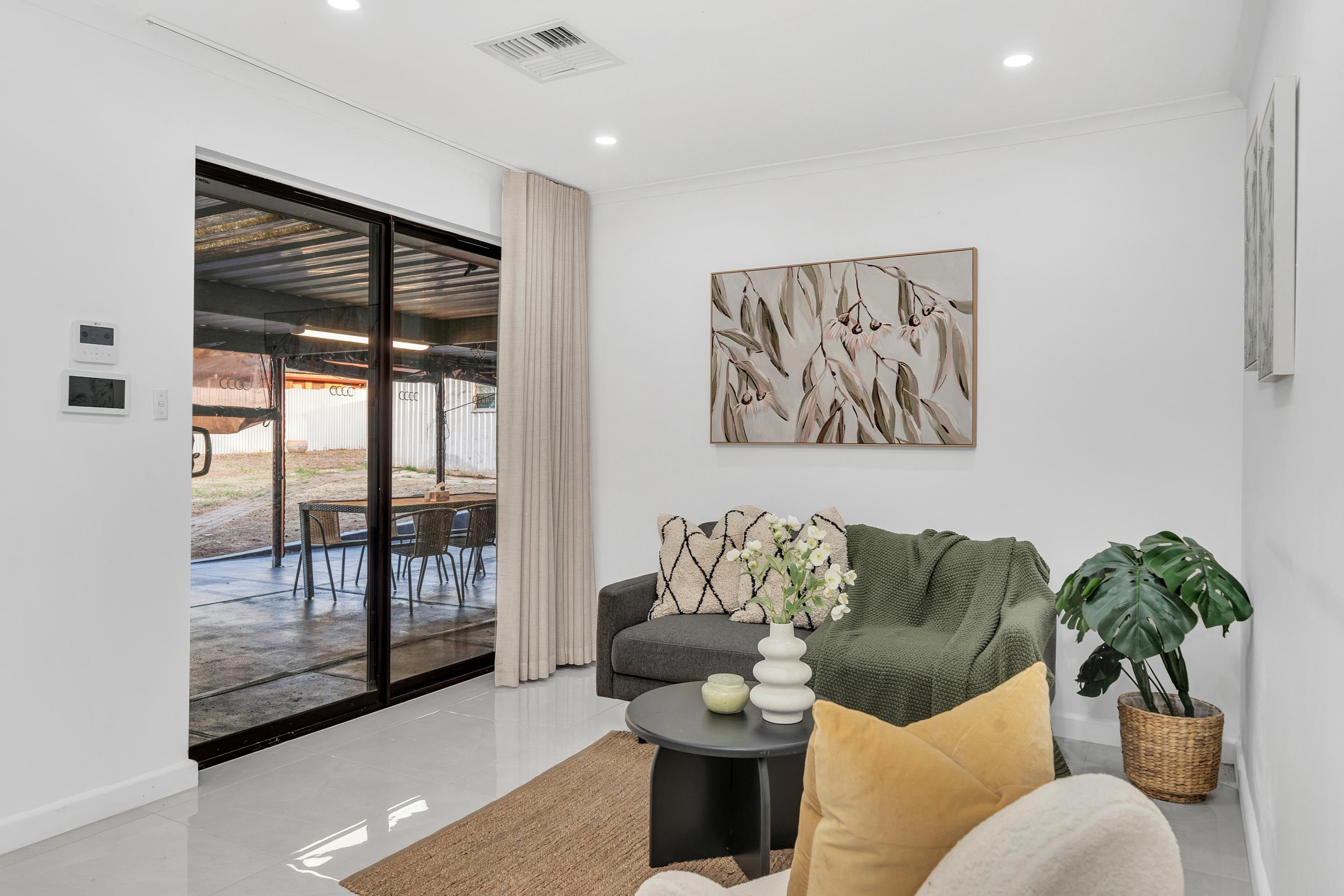5 Henderson Avenue — photo 6 of 22