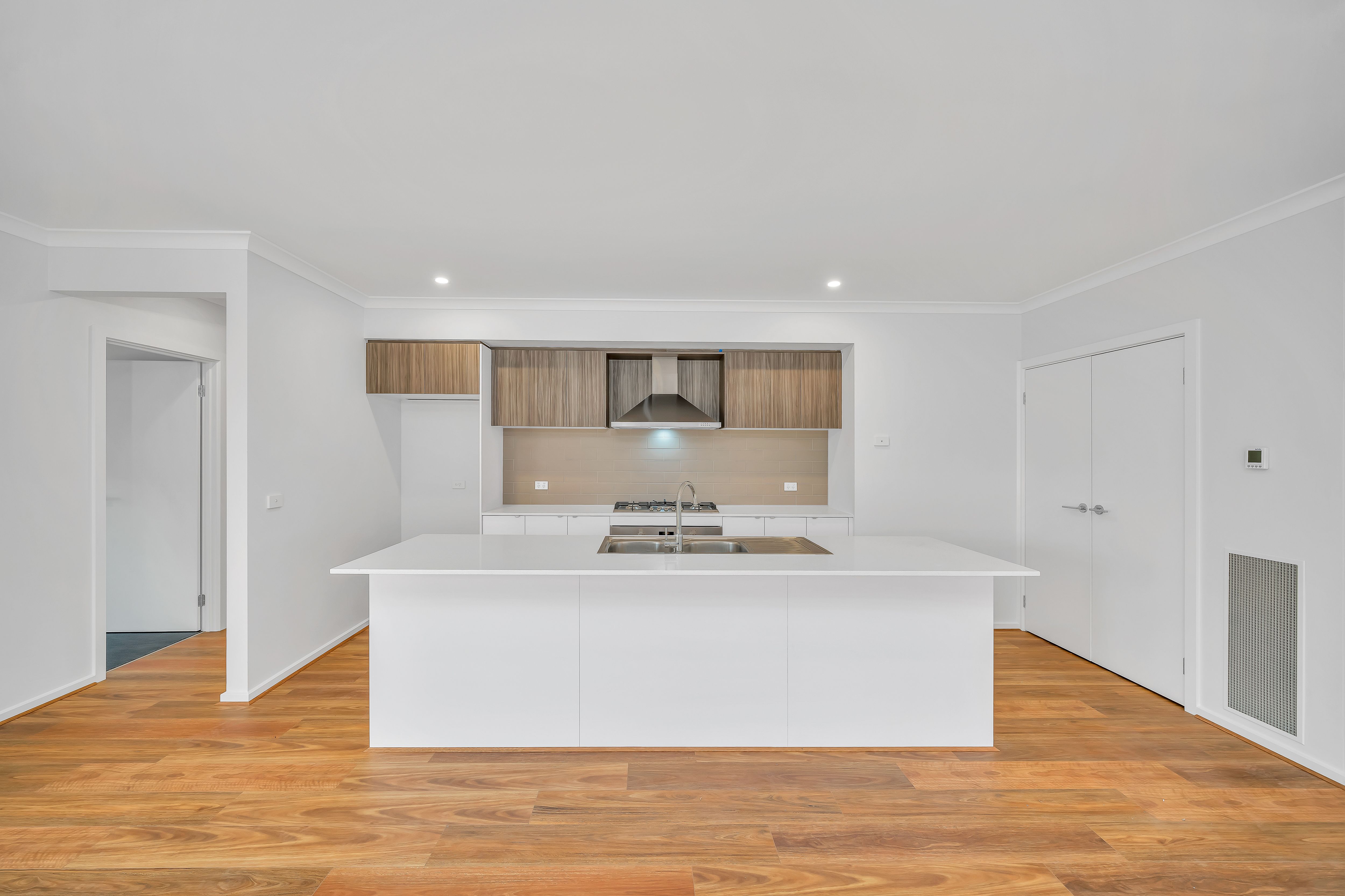 42 Grande Belmond Avenue — photo 3 of 15