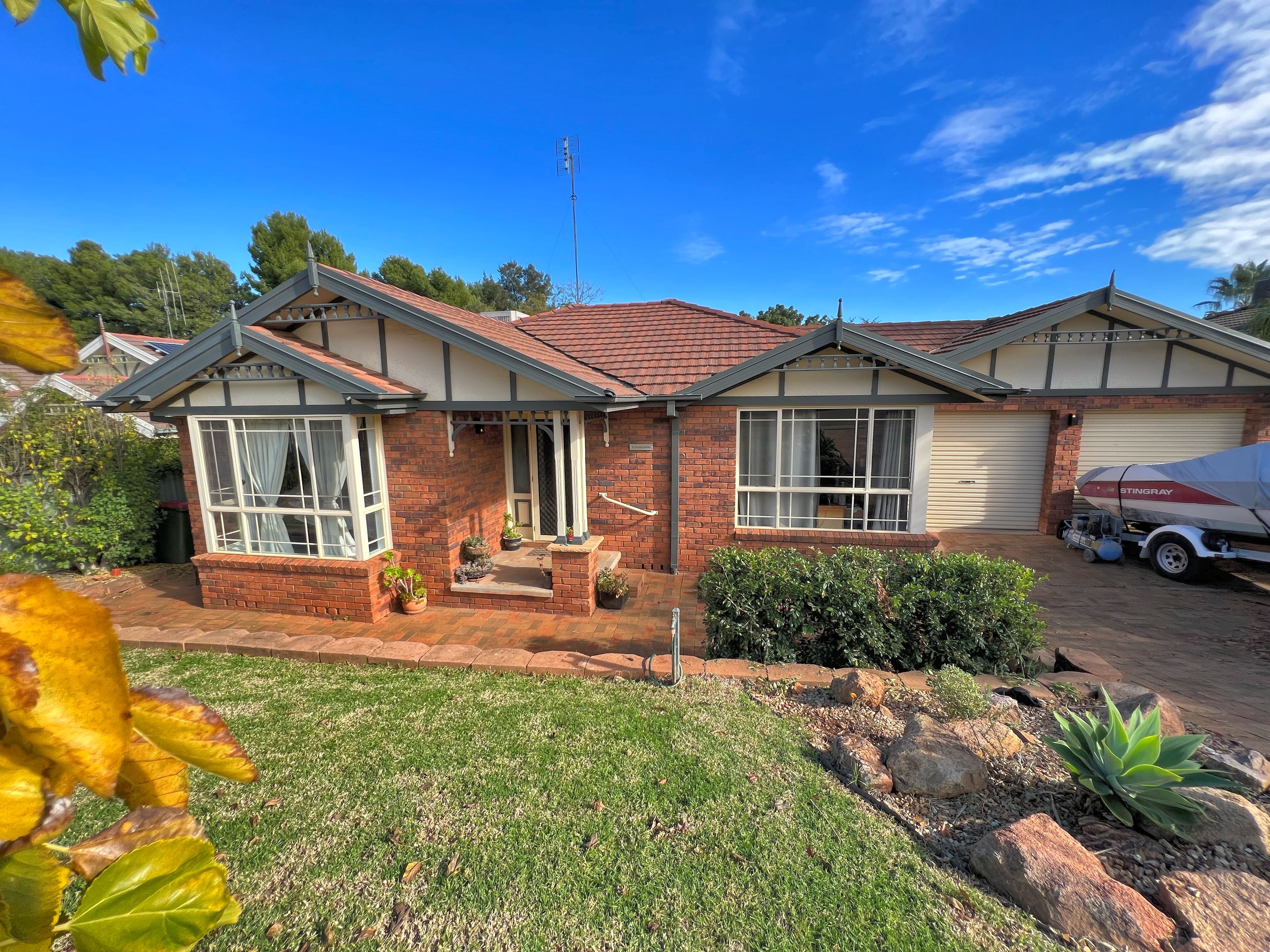 8 Glengowrie Close, Parkes, NSW 2870