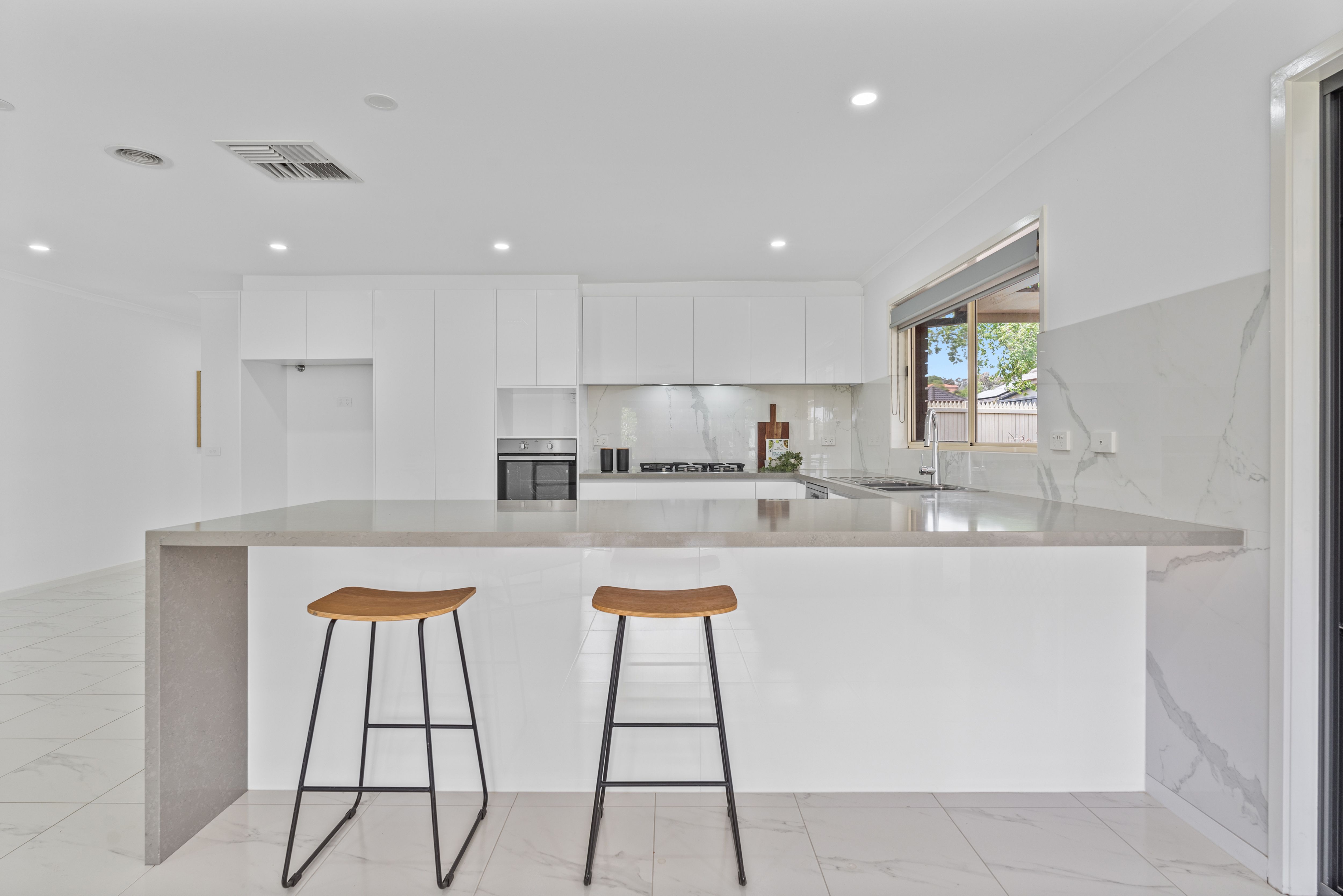 13 Mccabe Drive, Epping, VIC 3076