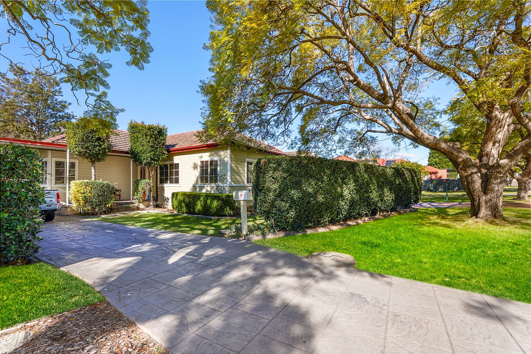 4 Ladbury Avenue, Penrith, NSW