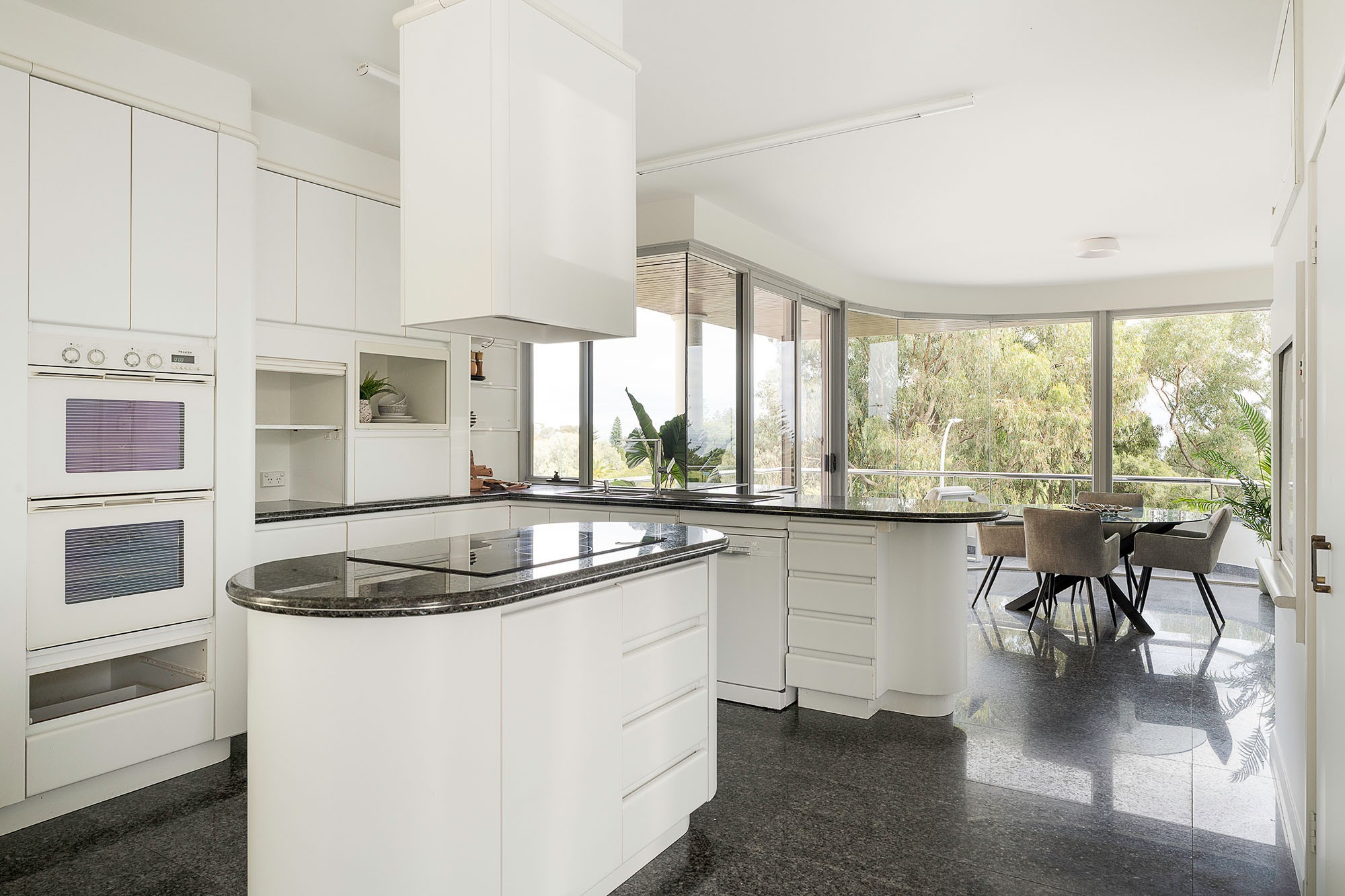 20 Yaringa Way, City Beach, WA 6015