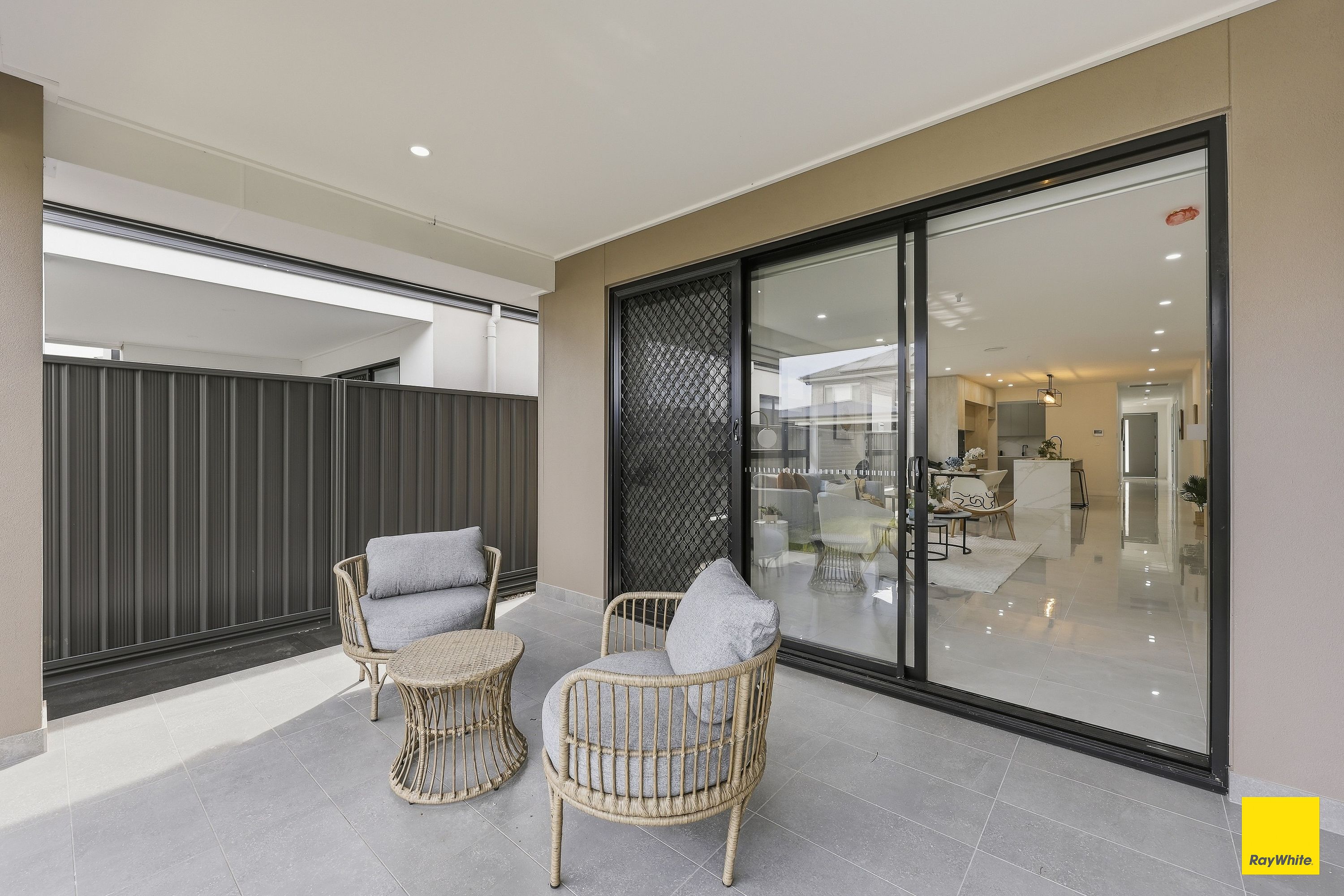 5 Kebblewhite Street (Nirimba Fields), — photo 9 of 21