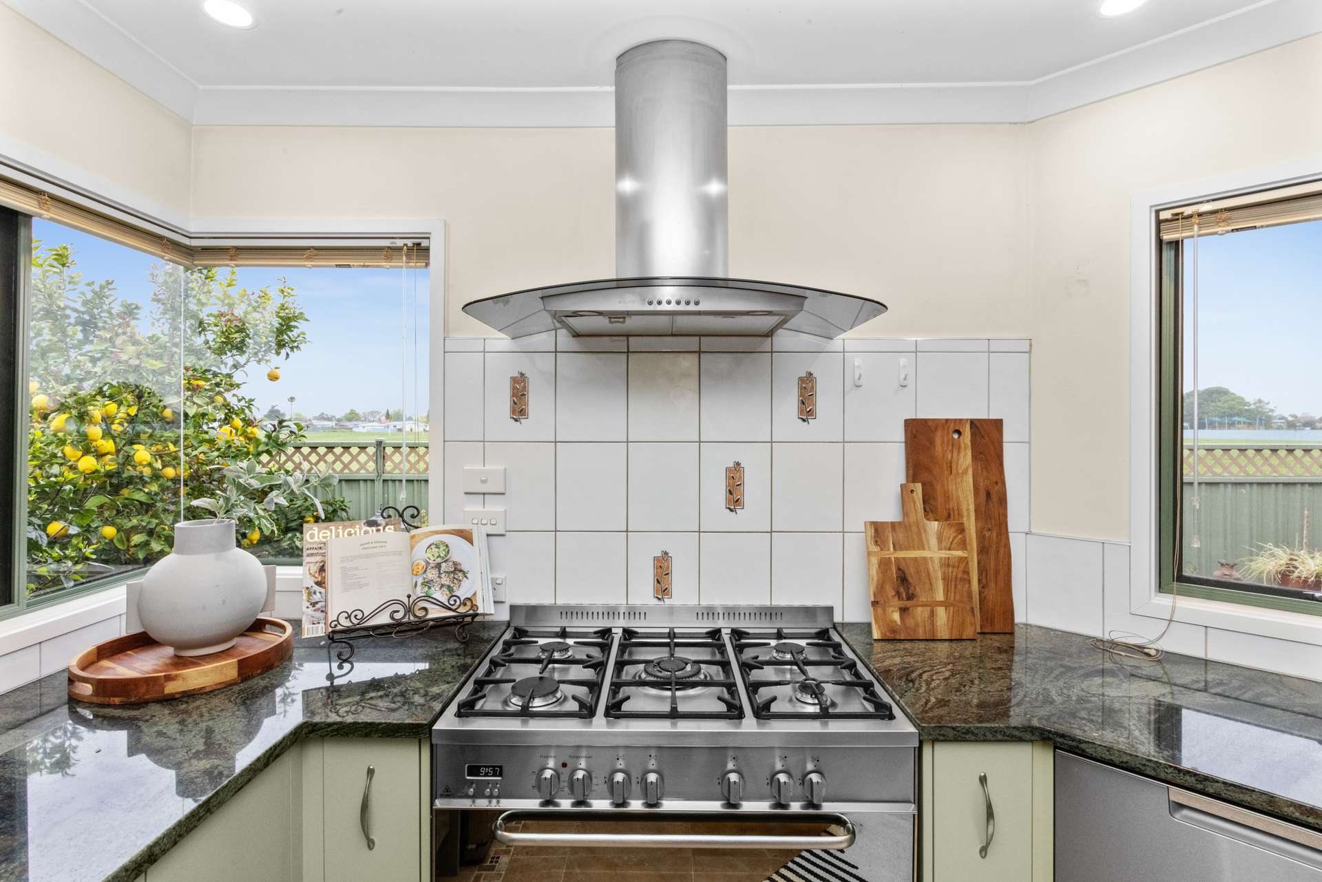 248 Kennedy Road photo 4