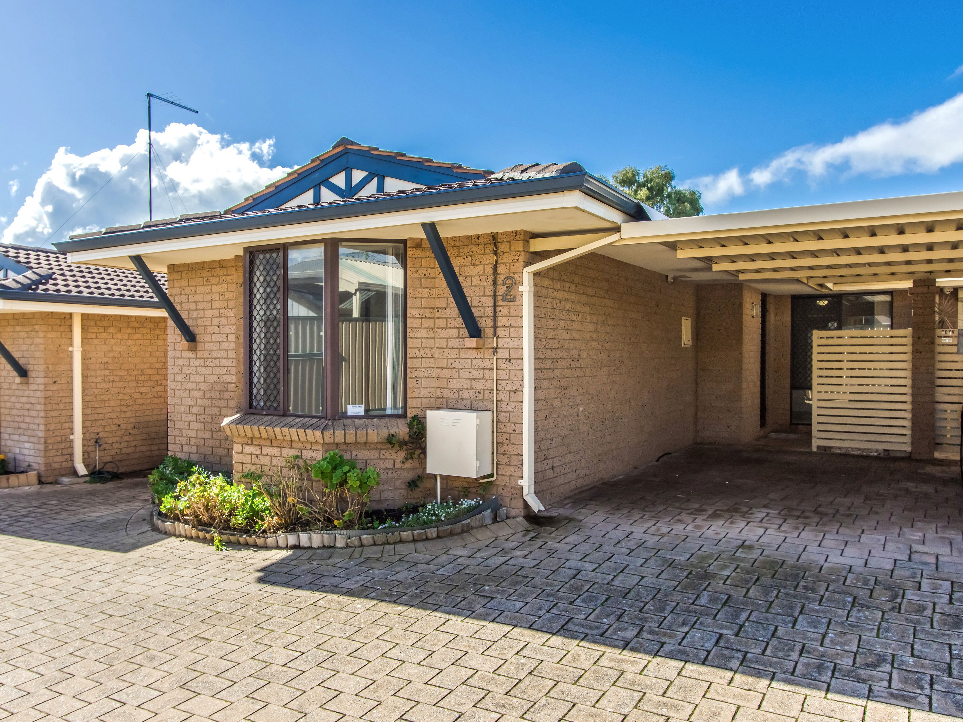 2/90 Kent Street, Rockingham, WA 6168