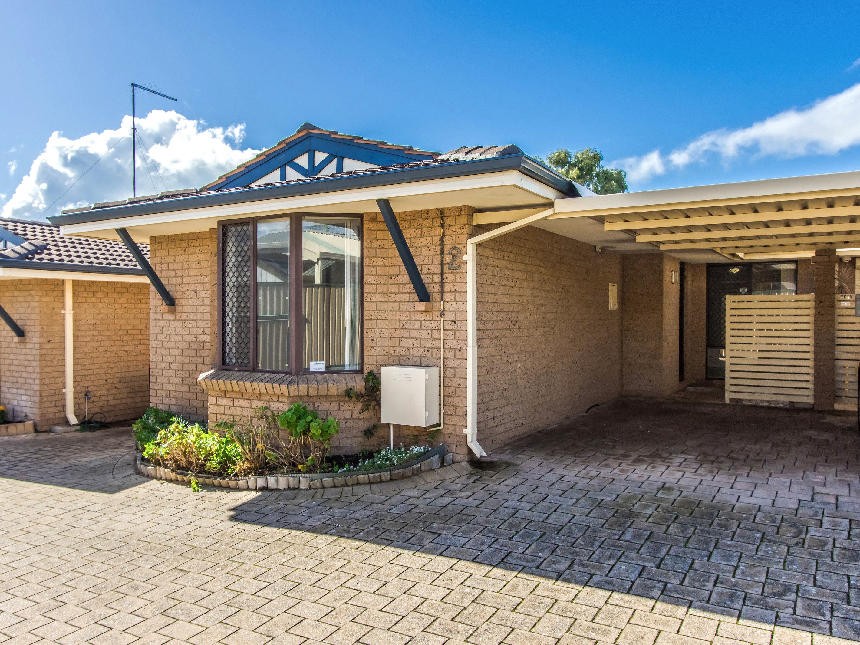 2/90 Kent Street, Rockingham, WA 6168