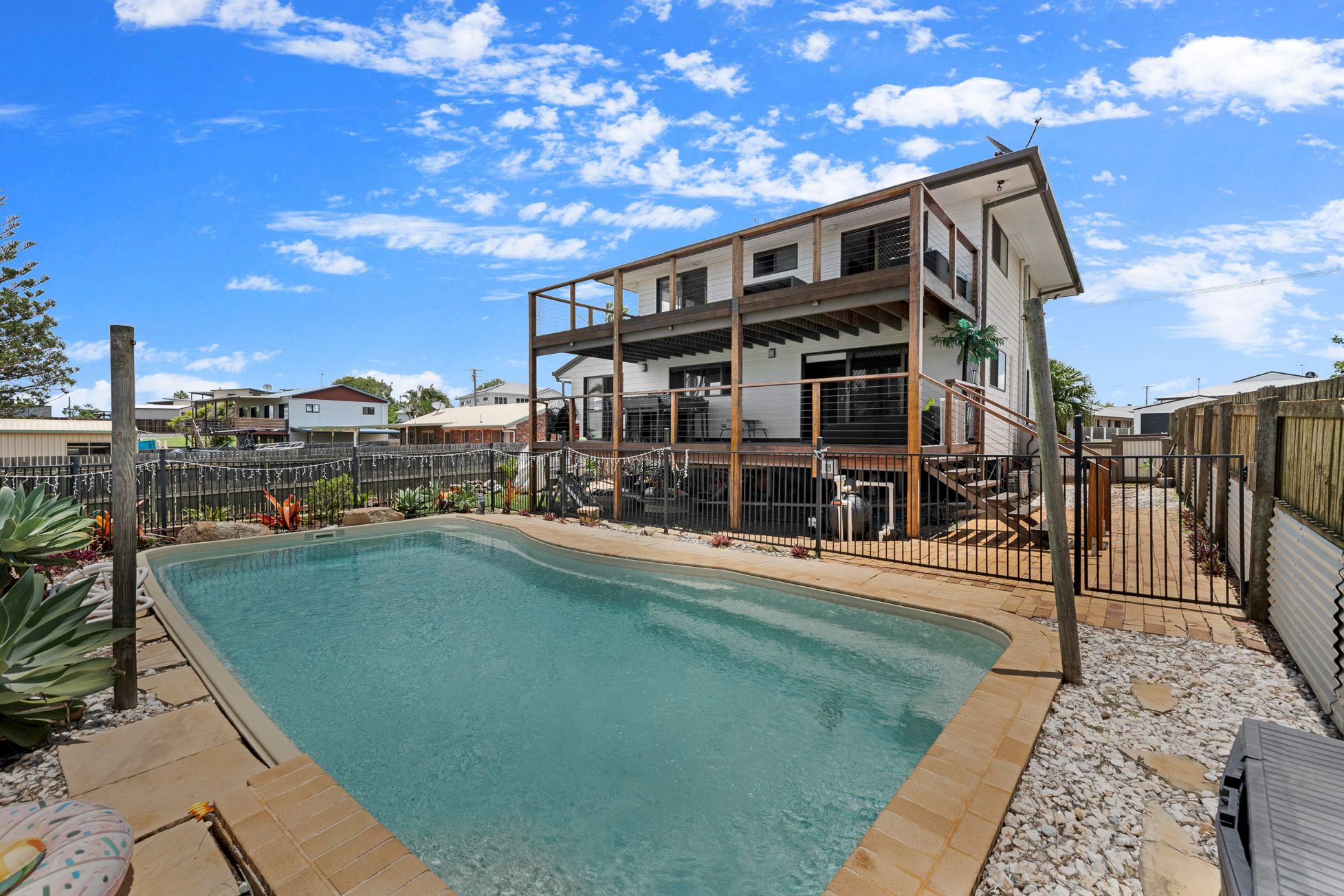 11 Bluewater Drive, Elliott Heads, QLD 4670