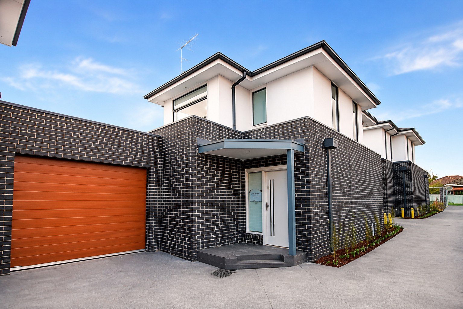 2/3 Livingstone Street, Reservoir, VIC 3073