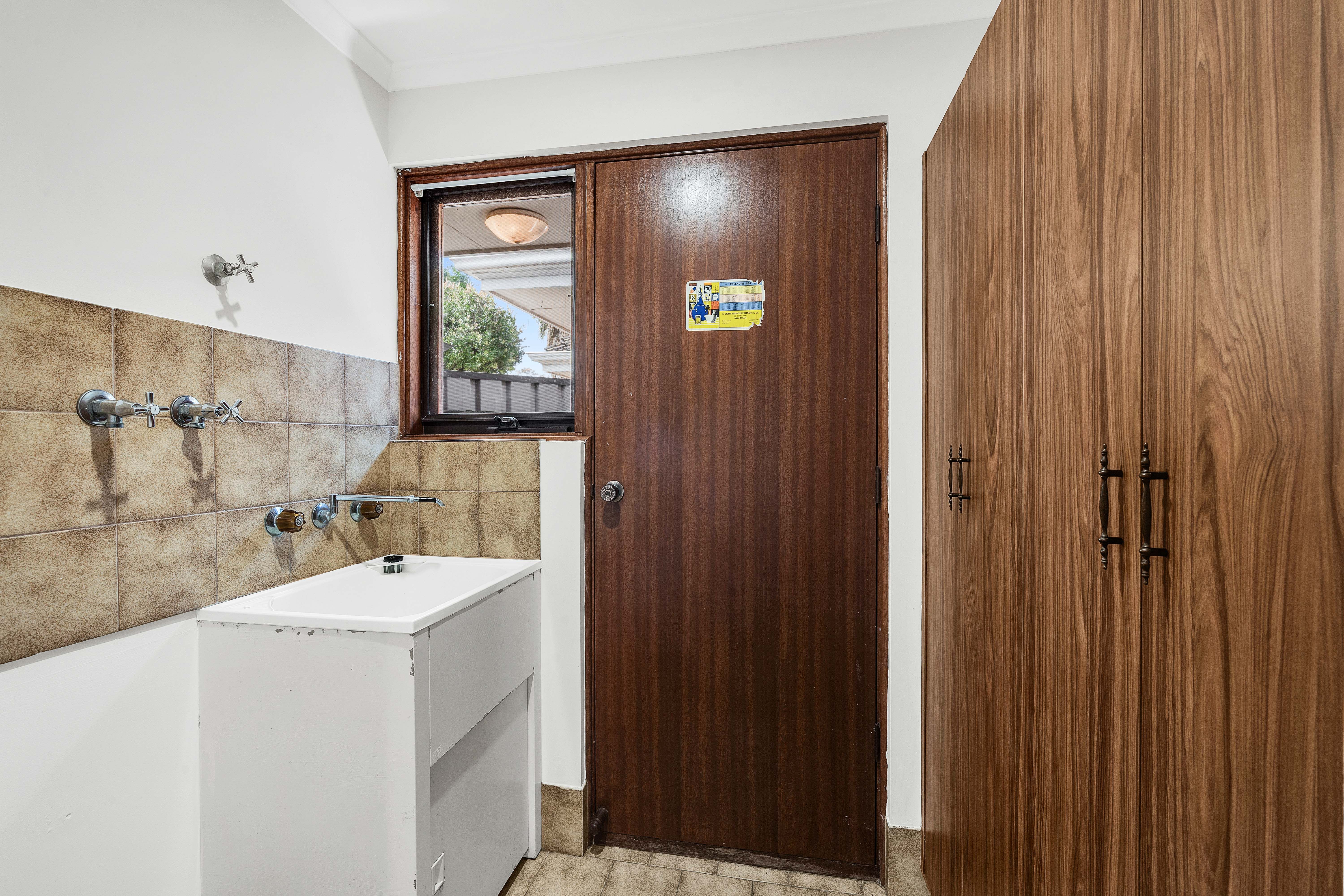 1/2 Sheridan Street — photo 14 of 17