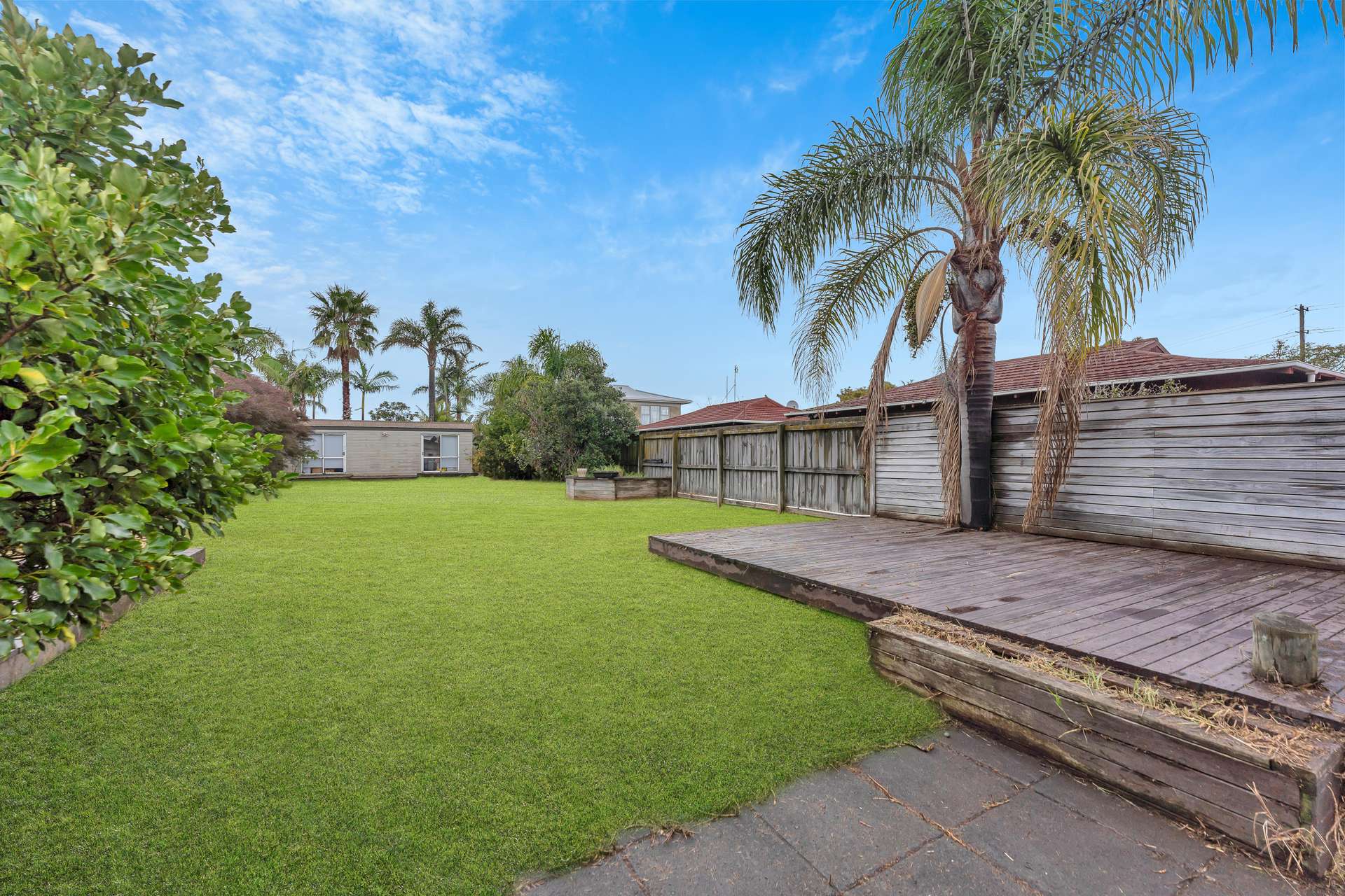 84 Eversleigh Road photo 3