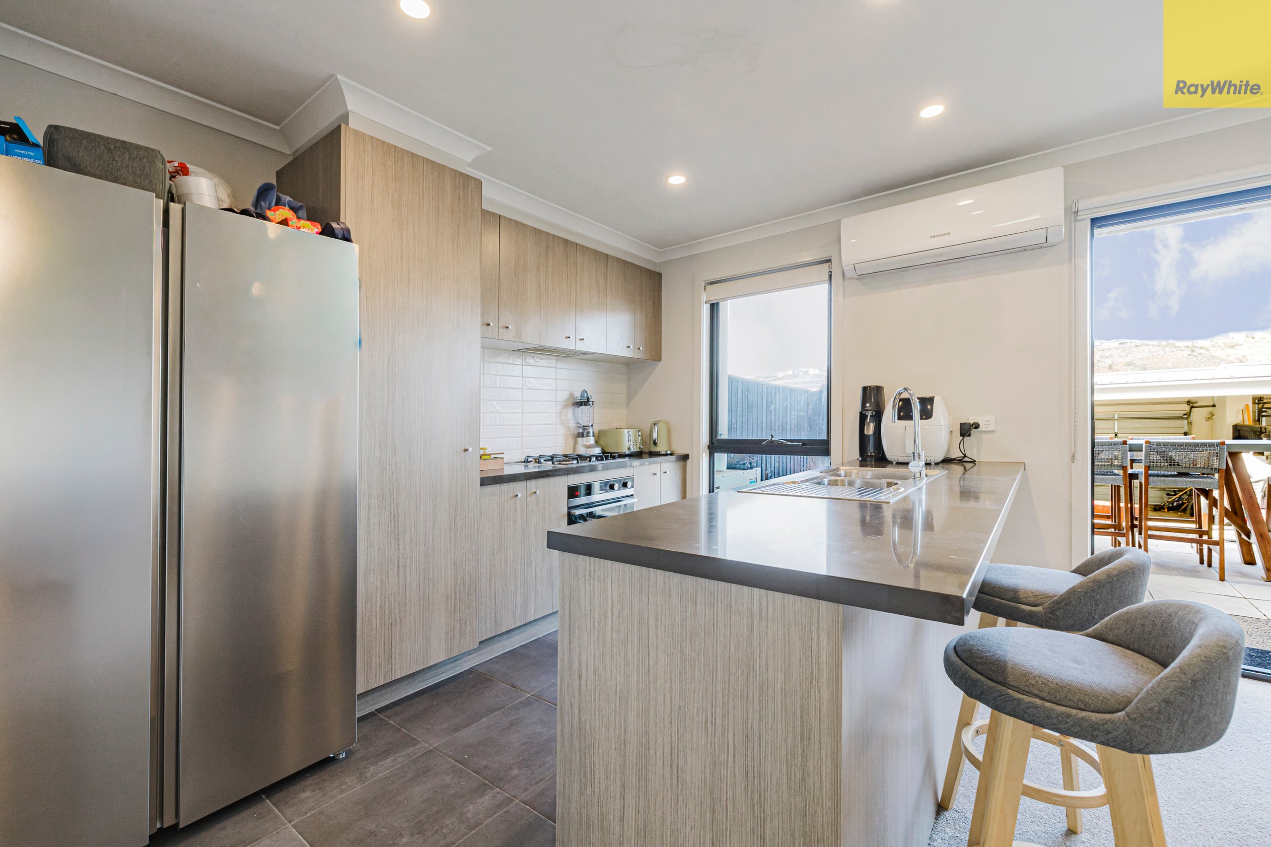 33 Adelong Way, Bacchus Marsh, VIC 3340