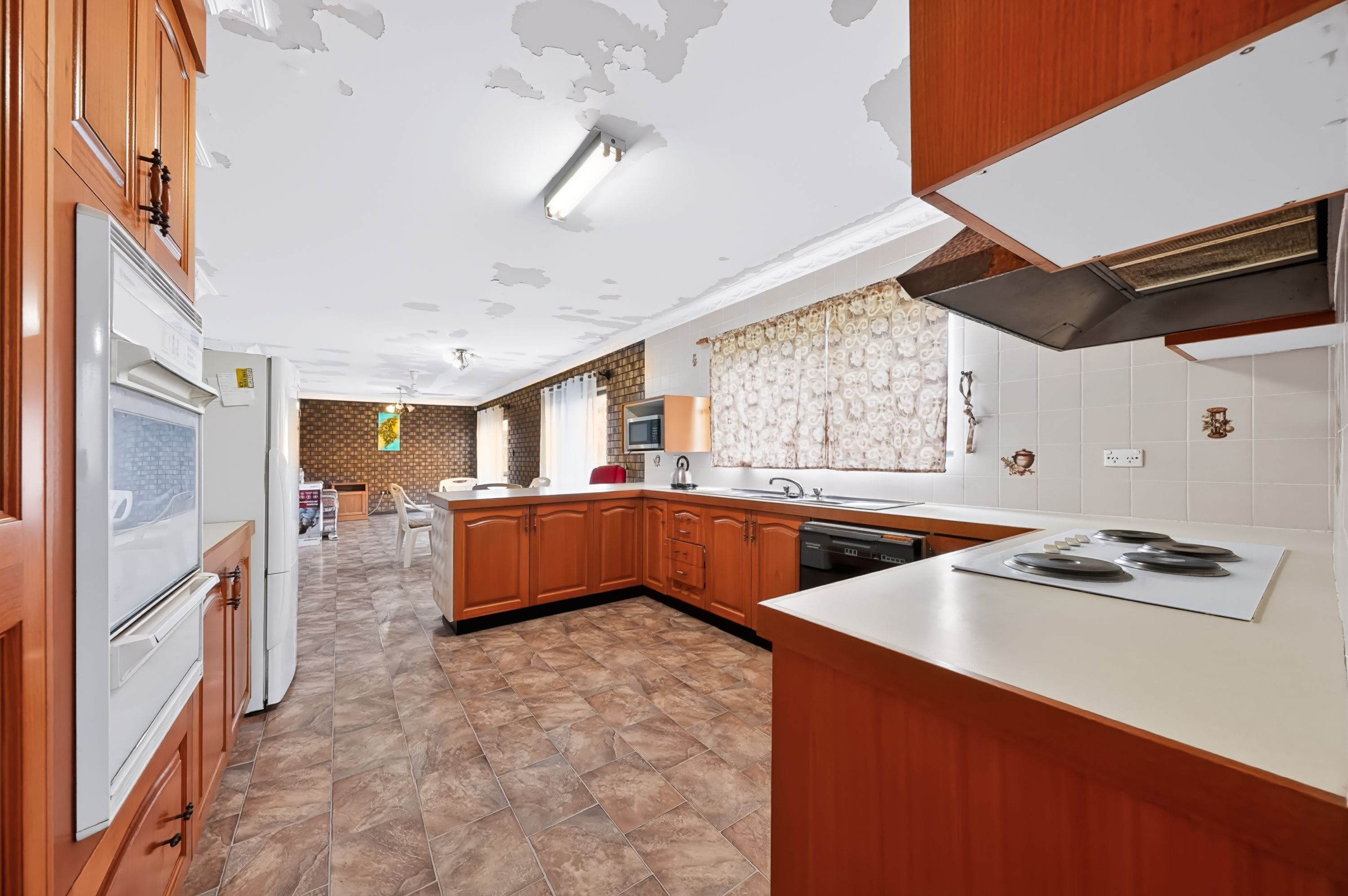 16 Sericea Street — photo 7 of 21