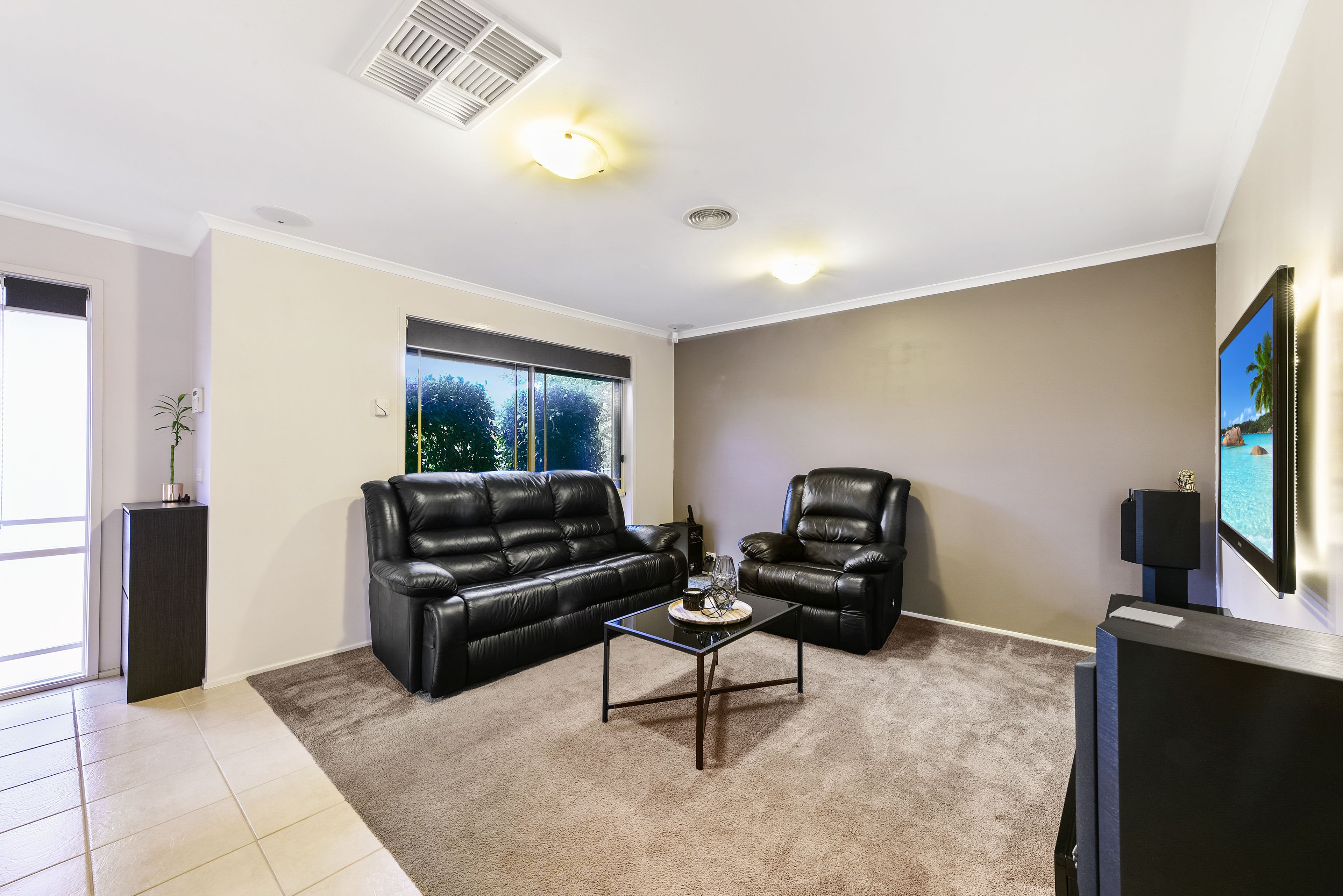 53 Heysen Parkway, Caroline Springs, VIC 3023