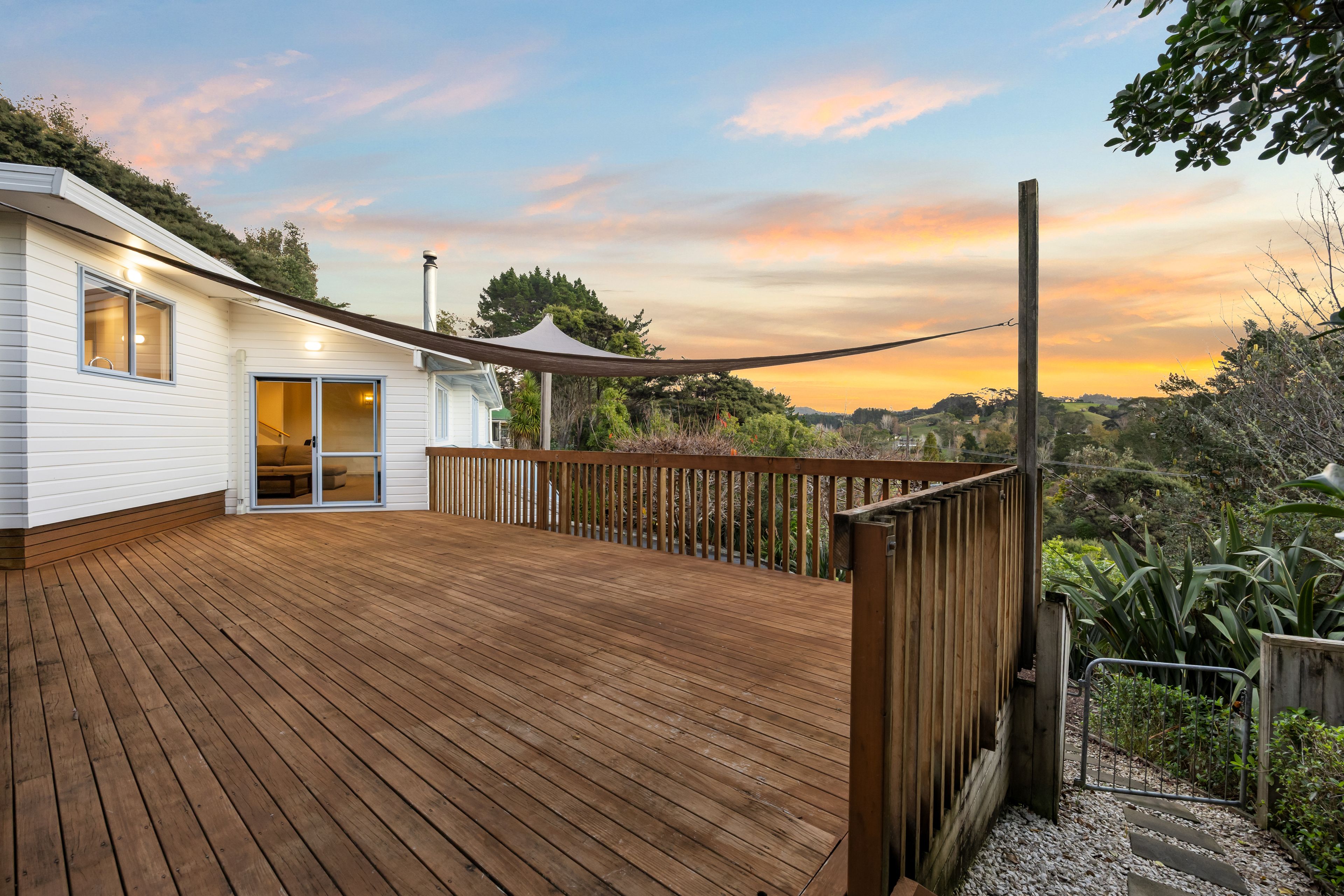 105 Waitakere Road, Waitakere, Waitakere City