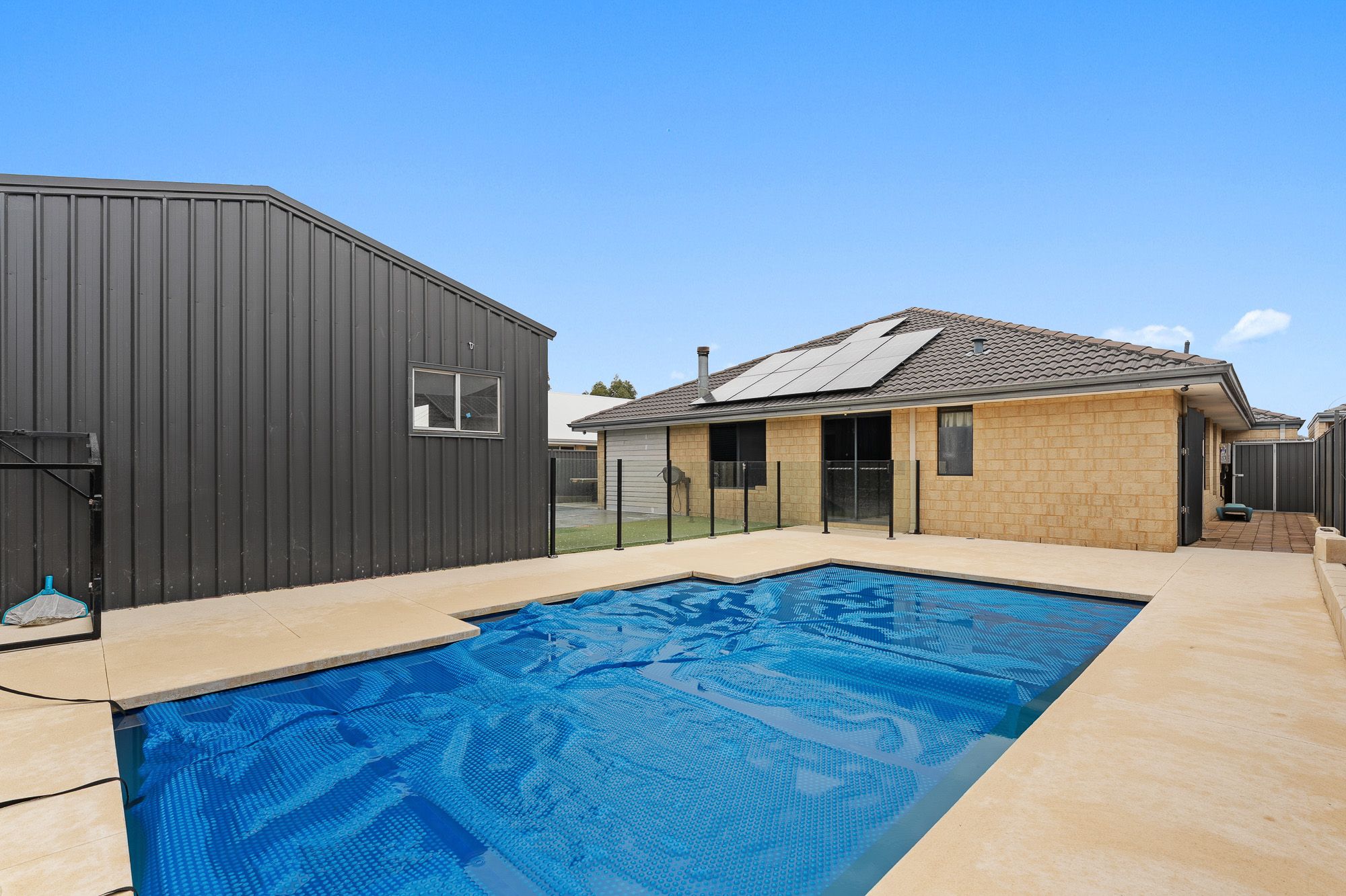 6 Valiant Parade — photo from Ray White The Ialacci Group