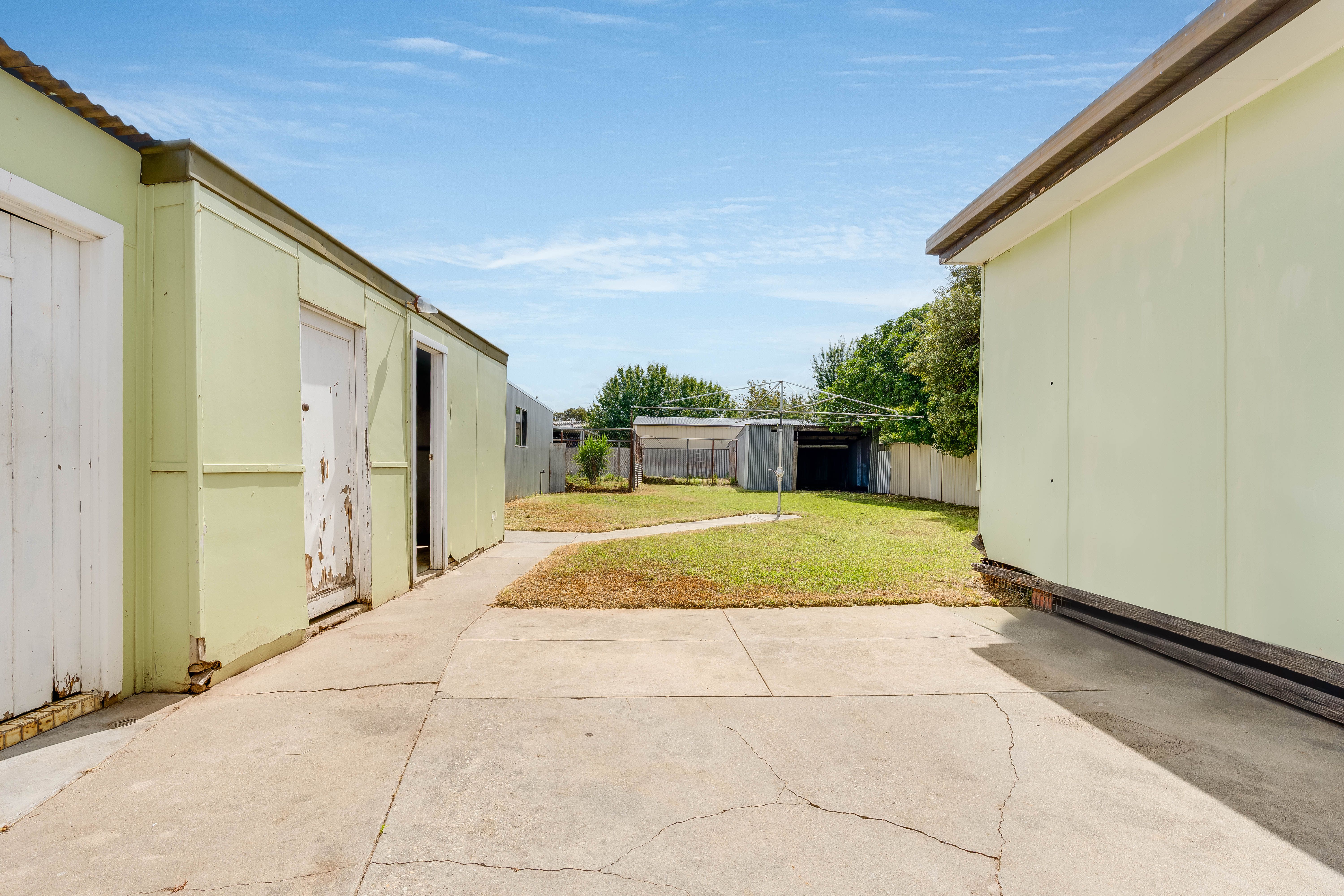 496 Douglas Road — photo 10 of 12