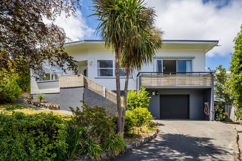House 34 Ranui Terrace, Tawa, Wellington