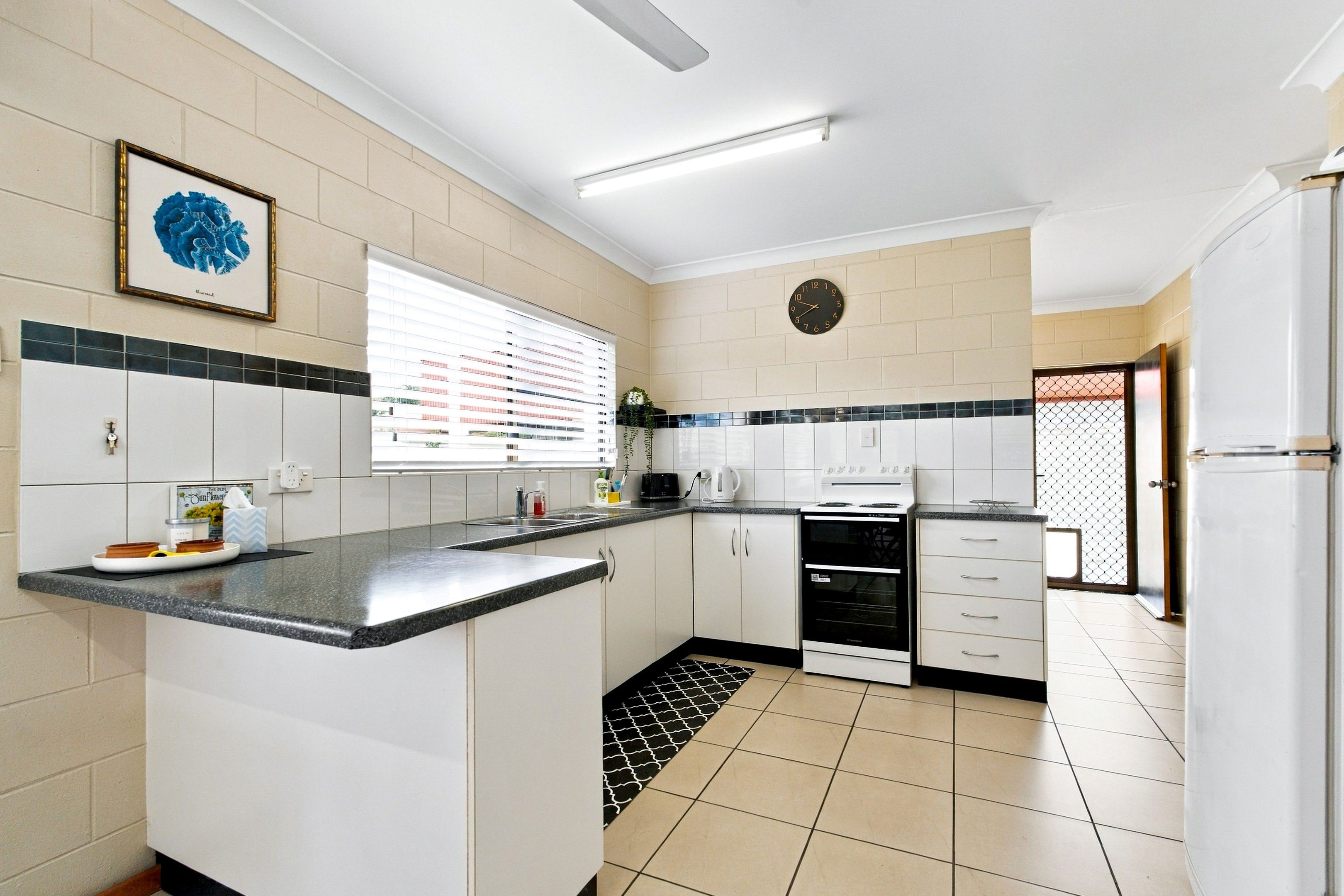 38 Seafarer Street — photo 6 of 25