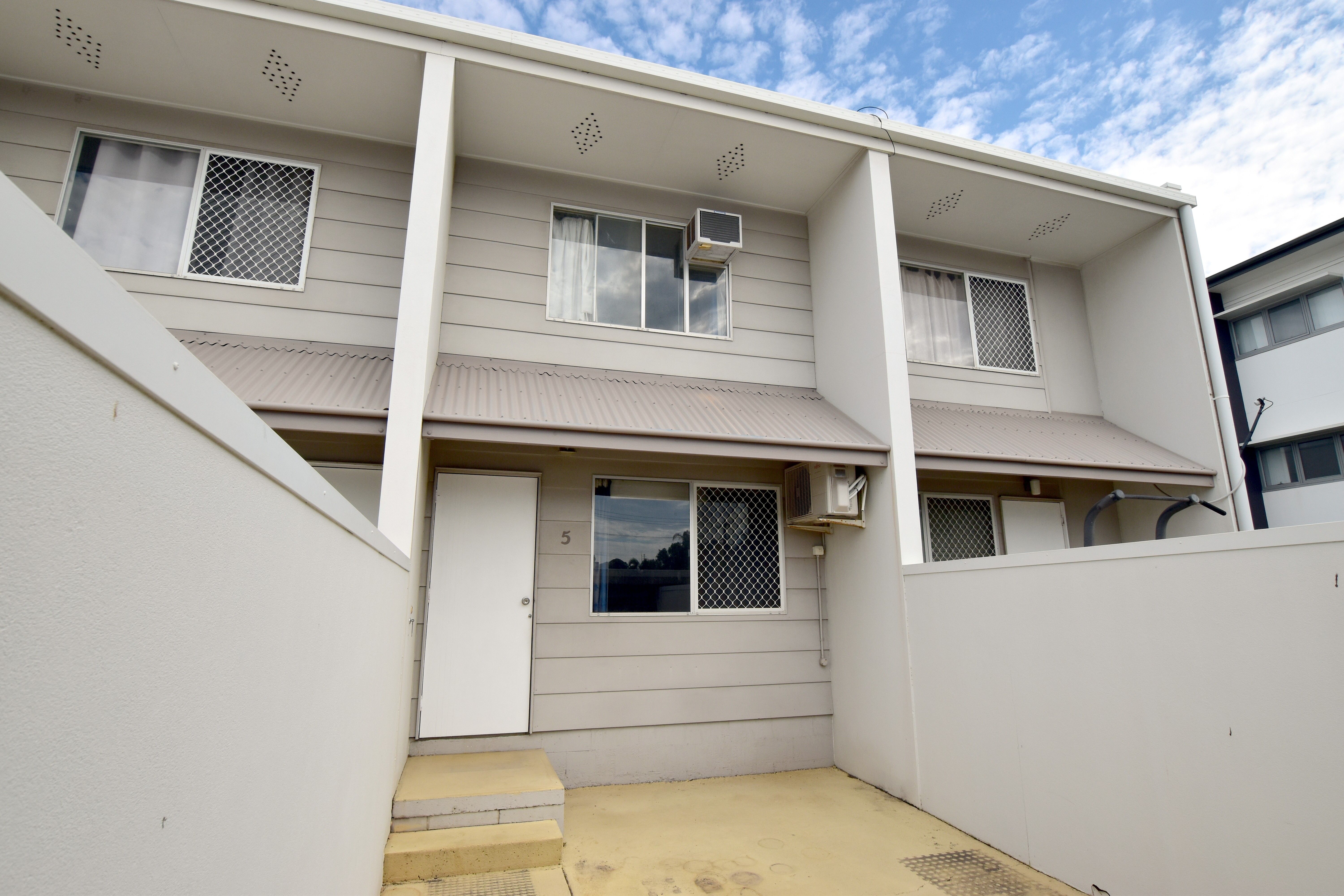 5/15 Glenlyon Street — photo from Ray White Gladstone