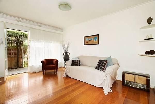 4/8 Docker Street, Elwood, VIC 3184