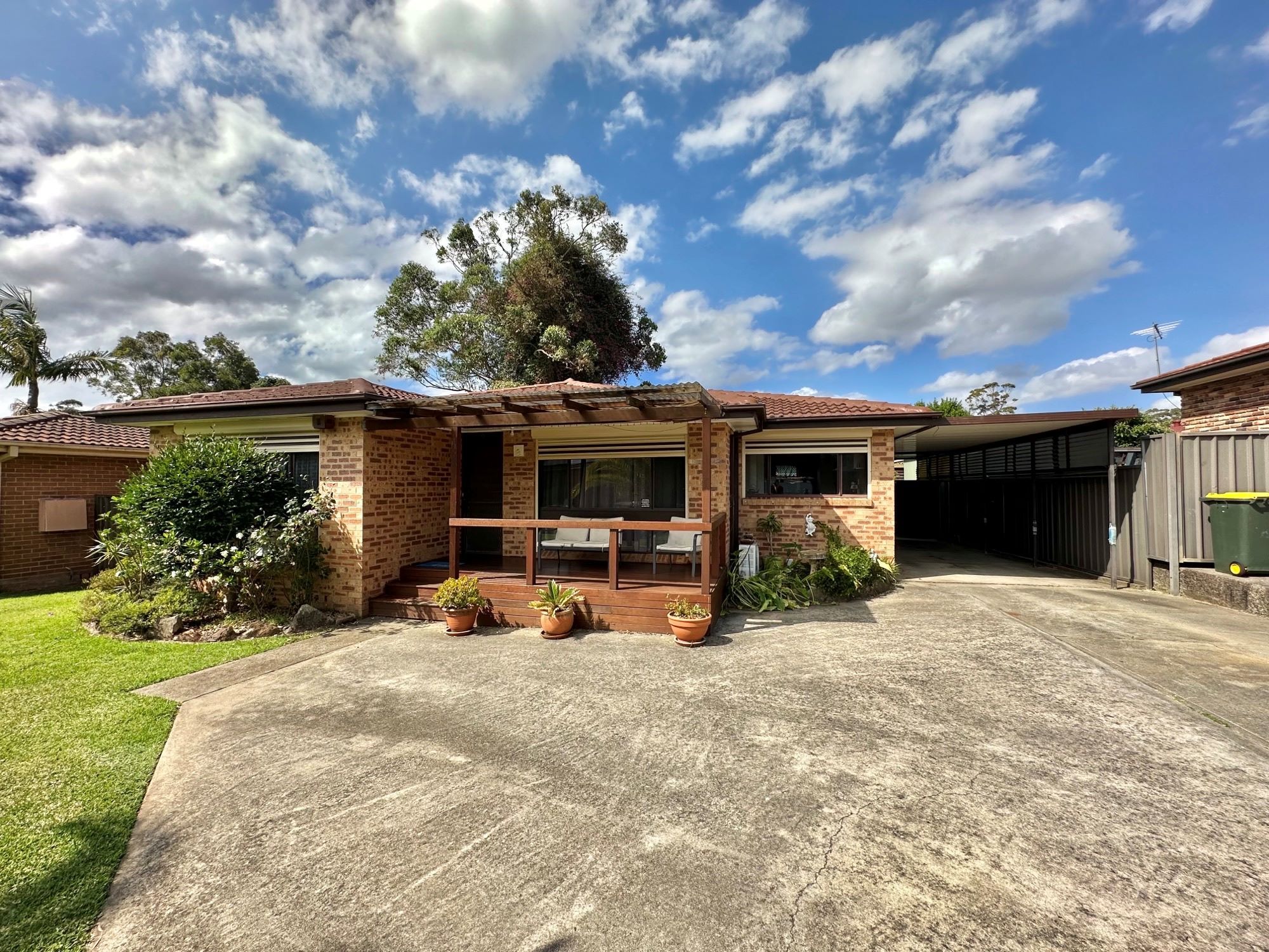 6 Brett Place, Ingleburn, NSW 2565