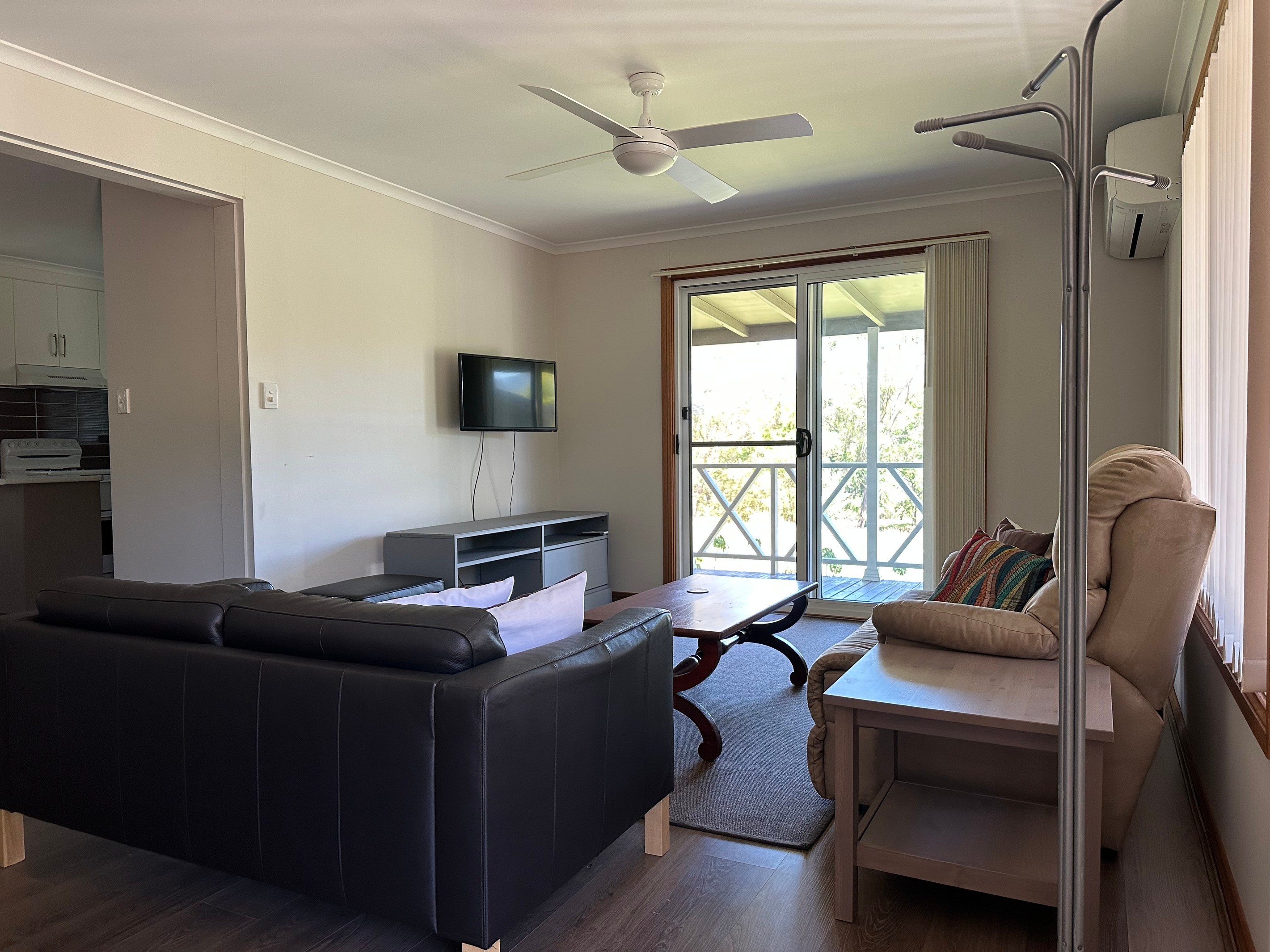 1 Blackburn Place, Khancoban, NSW 2642