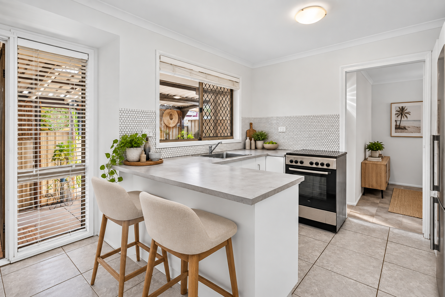 1/12 Avi Court — photo from Ray White Southport