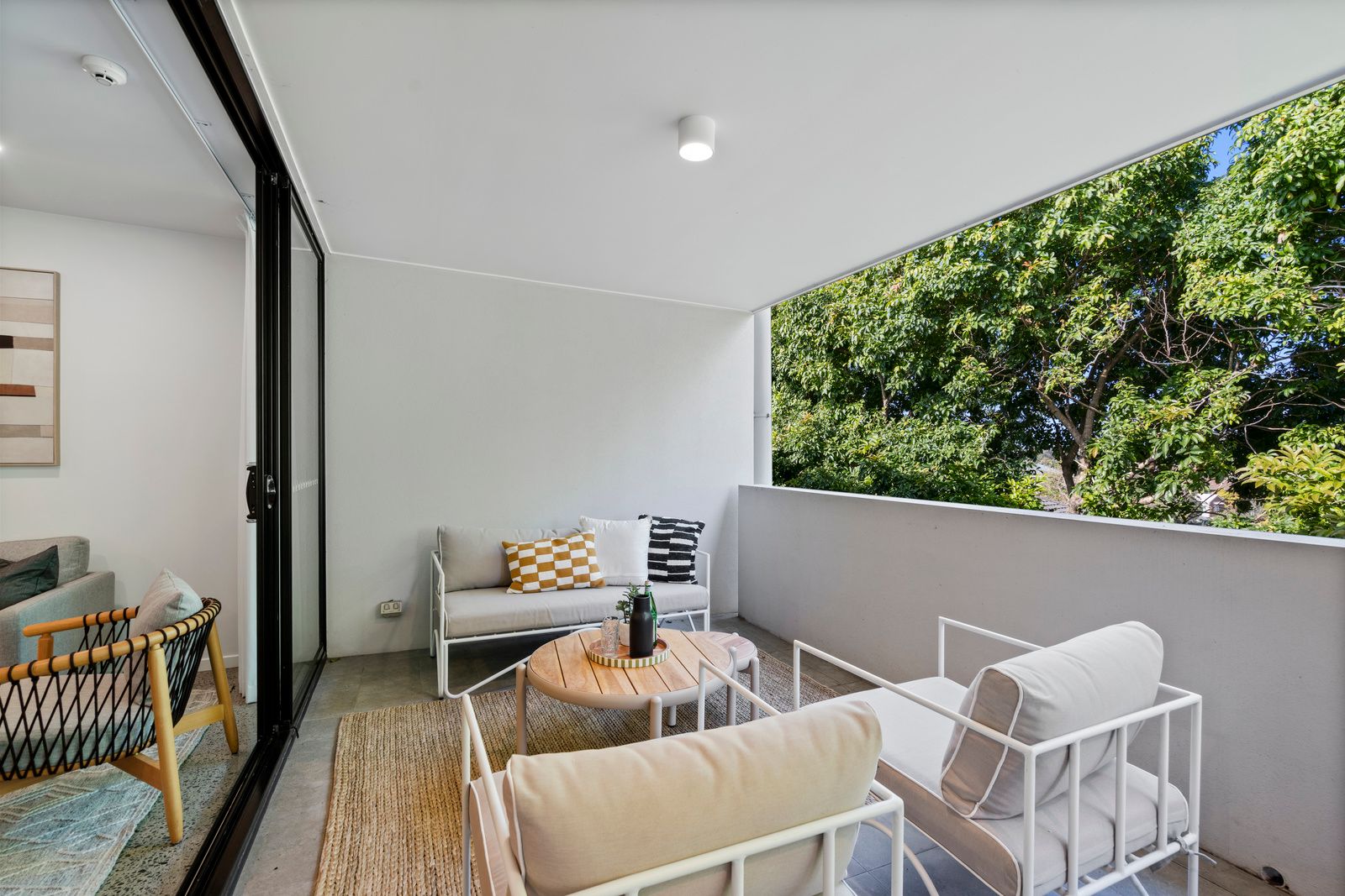 204/27 Ekibin Road — photo 3 of 20