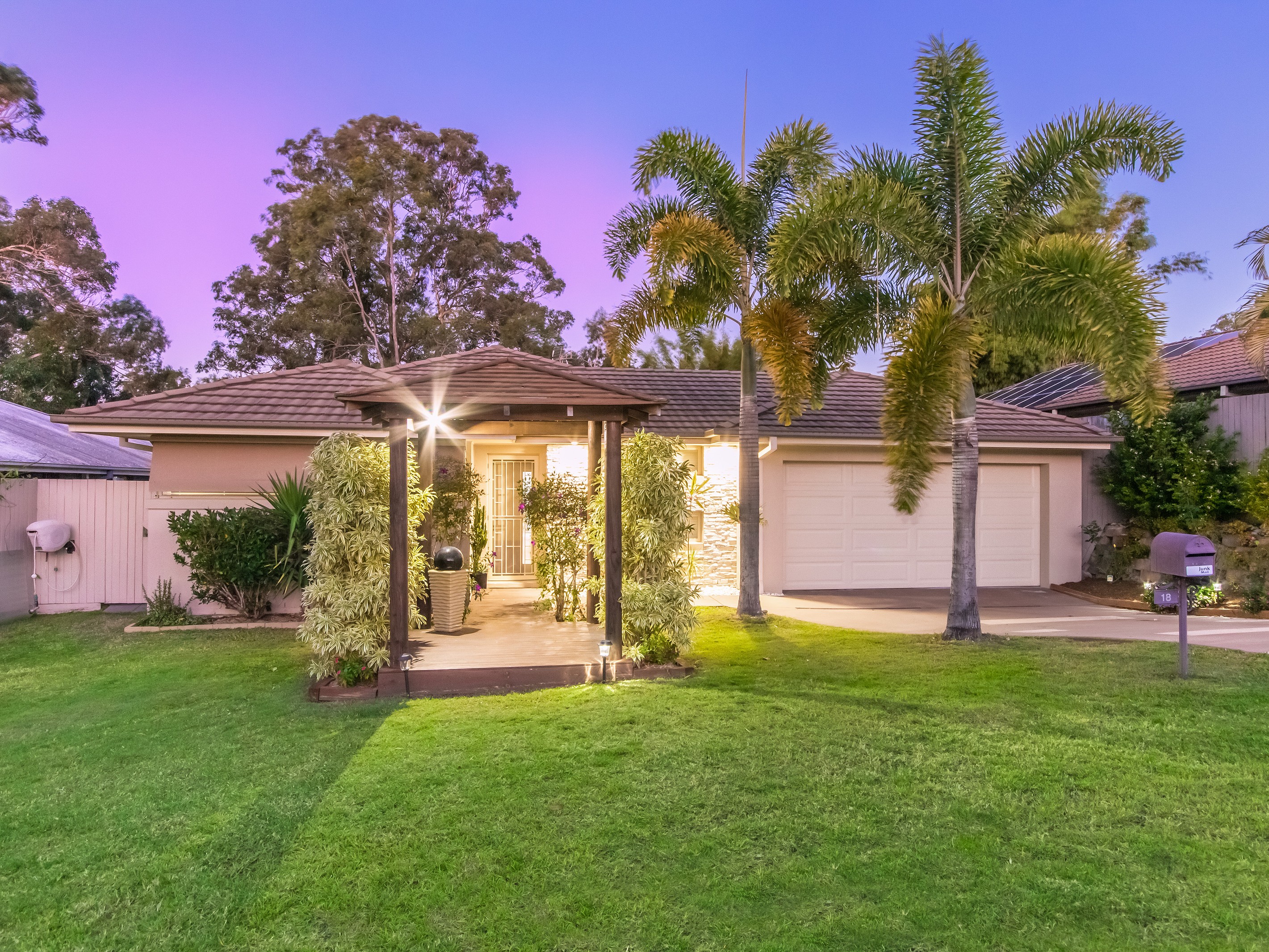 18 Craigs Way, Maudsland, QLD 4210
