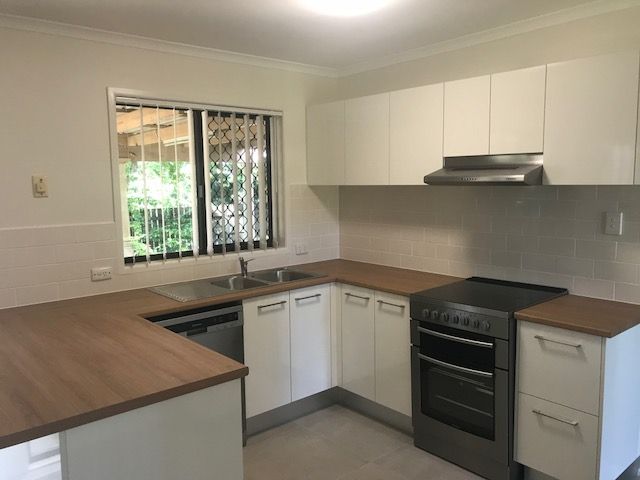 8 Lake Court, Maroochydore, QLD 4558