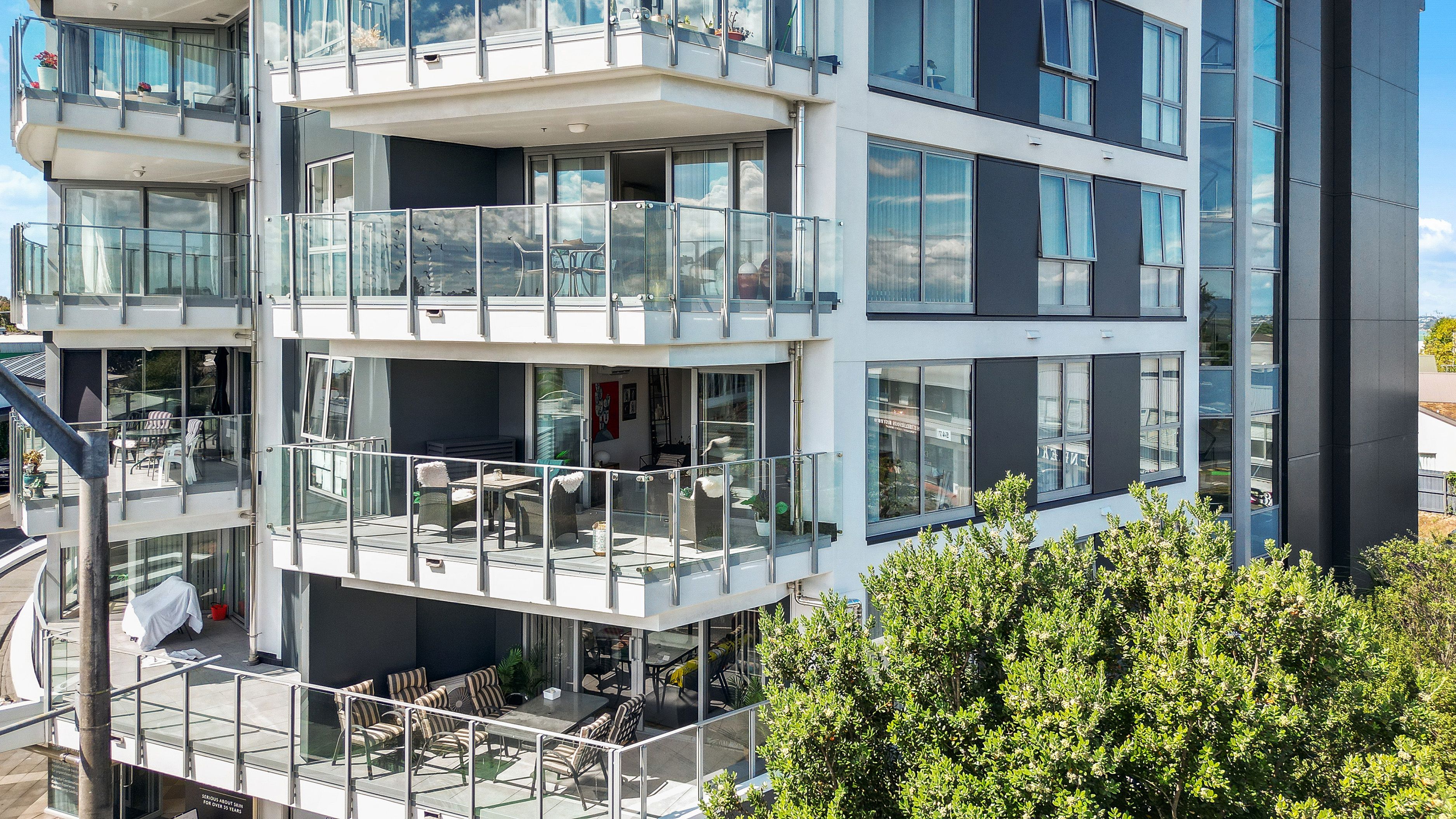 2A/84 Gunner Drive, Te Atatu Peninsula, Waitakere City