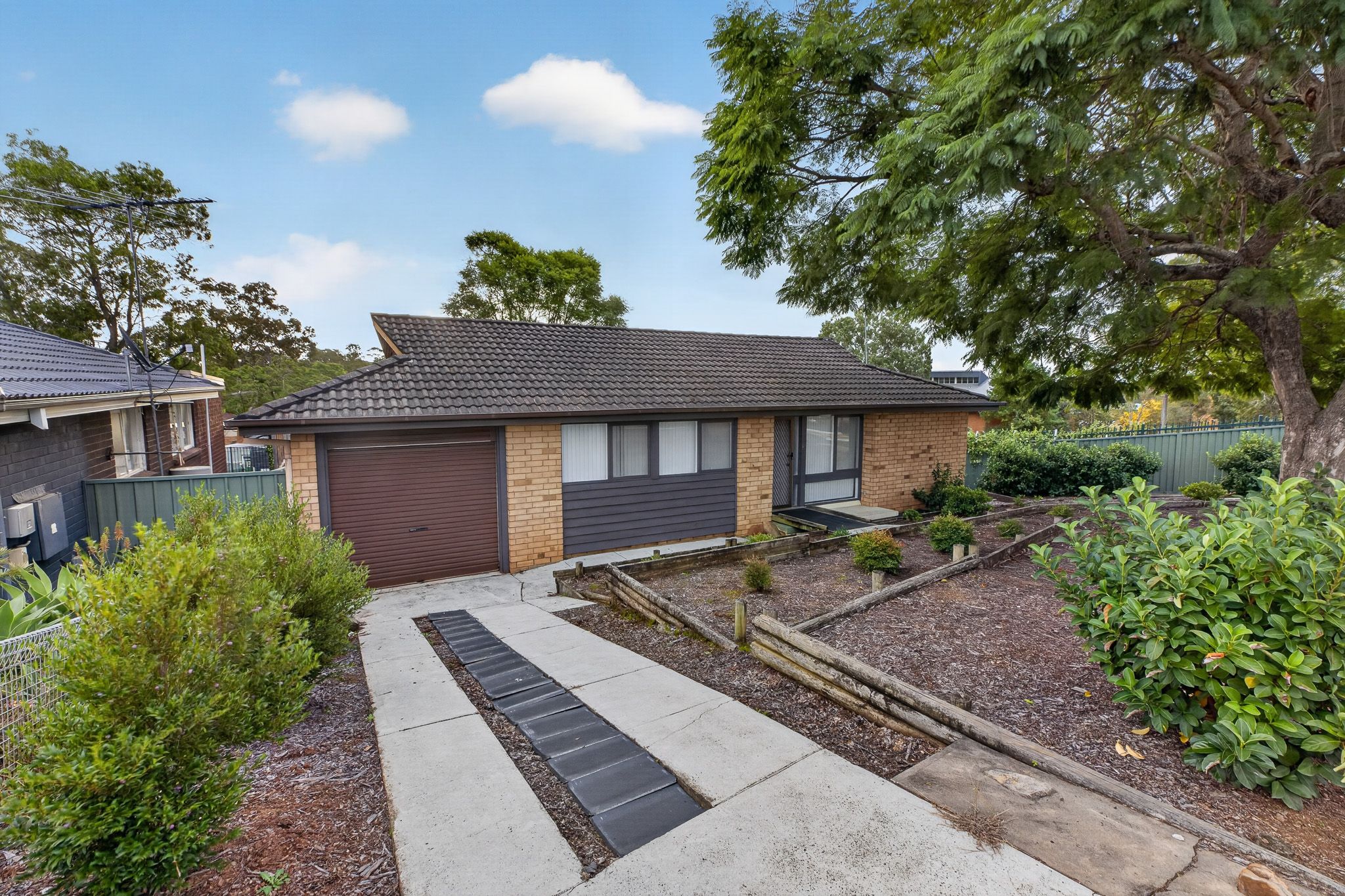 101 Jacaranda Avenue — photo from Ray White Macarthur Group