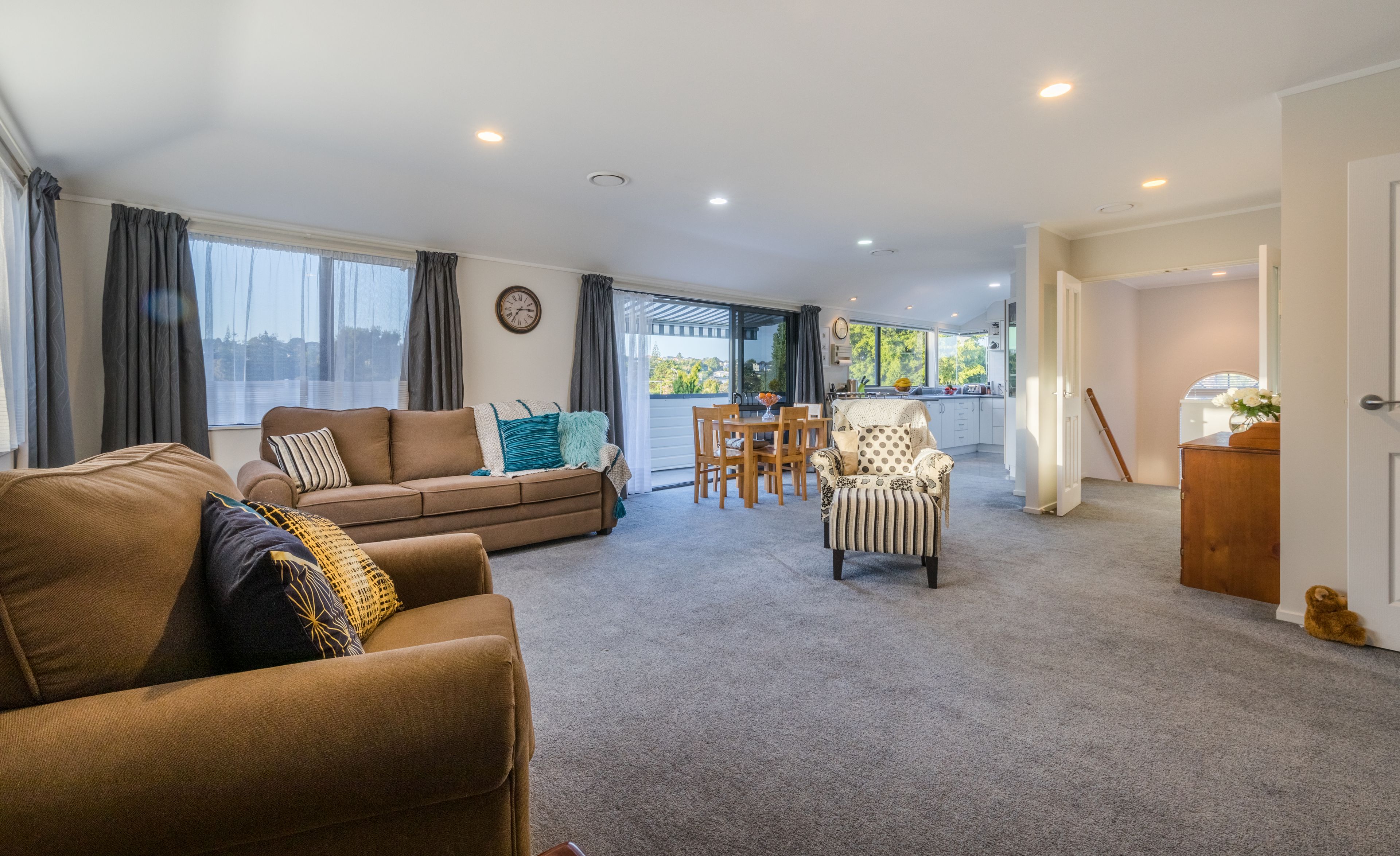 5A Barron Drive, Green Bay, Waitakere City