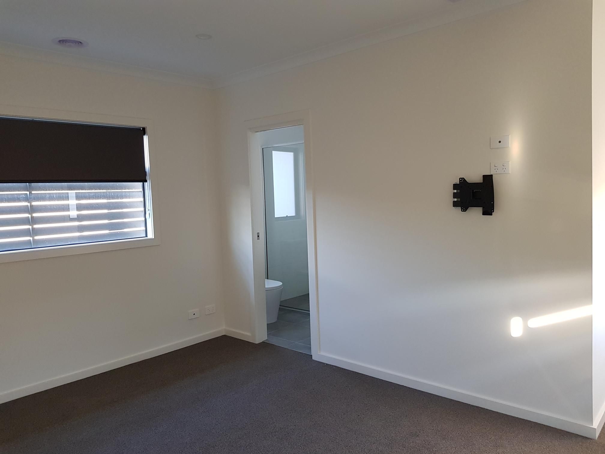 2/3 Stamford Crescent, Rowville, VIC 3178