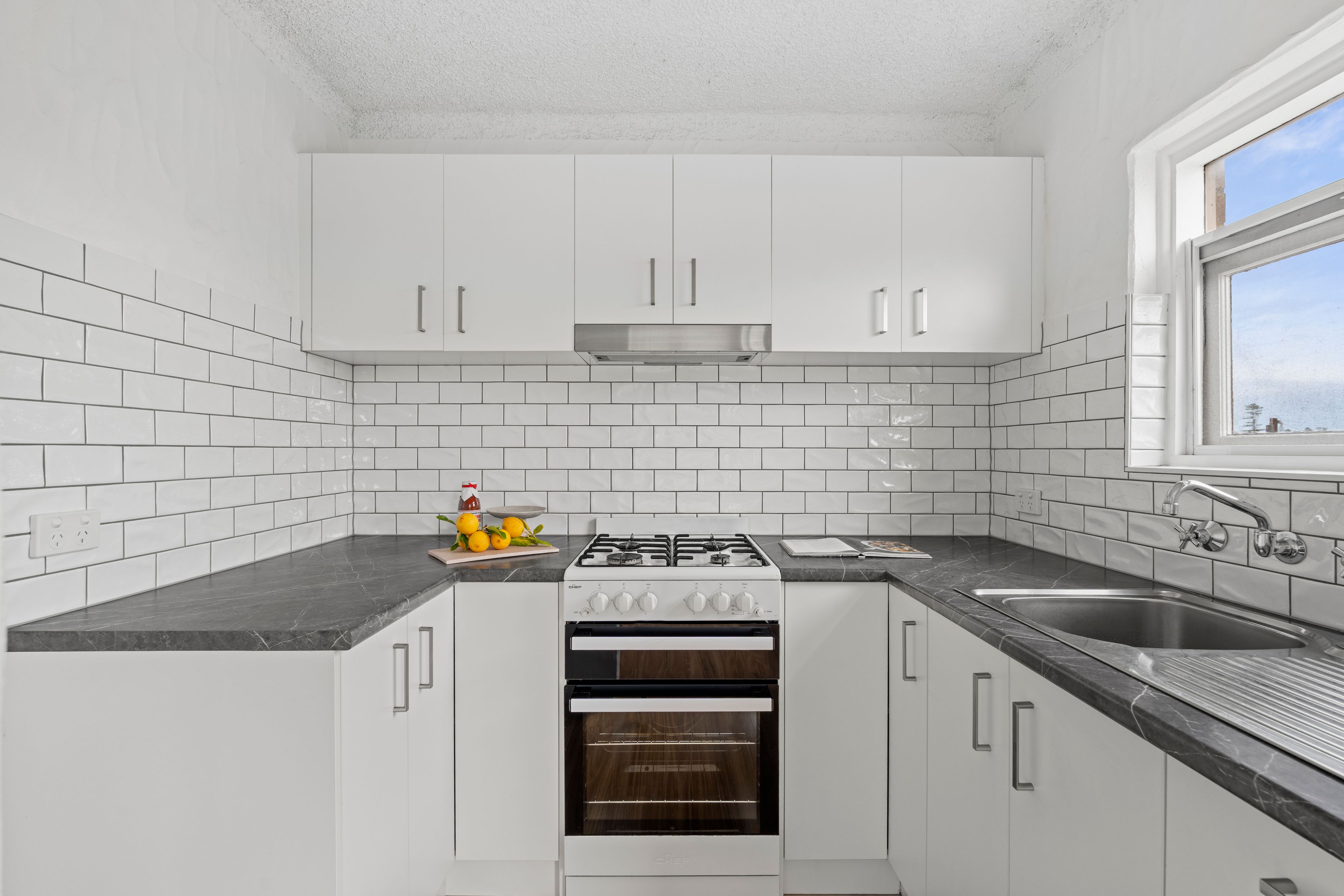 14/21 Sturt Street — photo 7 of 18