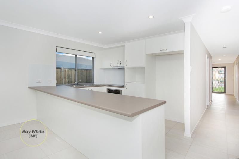 7 Shelley Street, Redbank Plains, QLD 4301