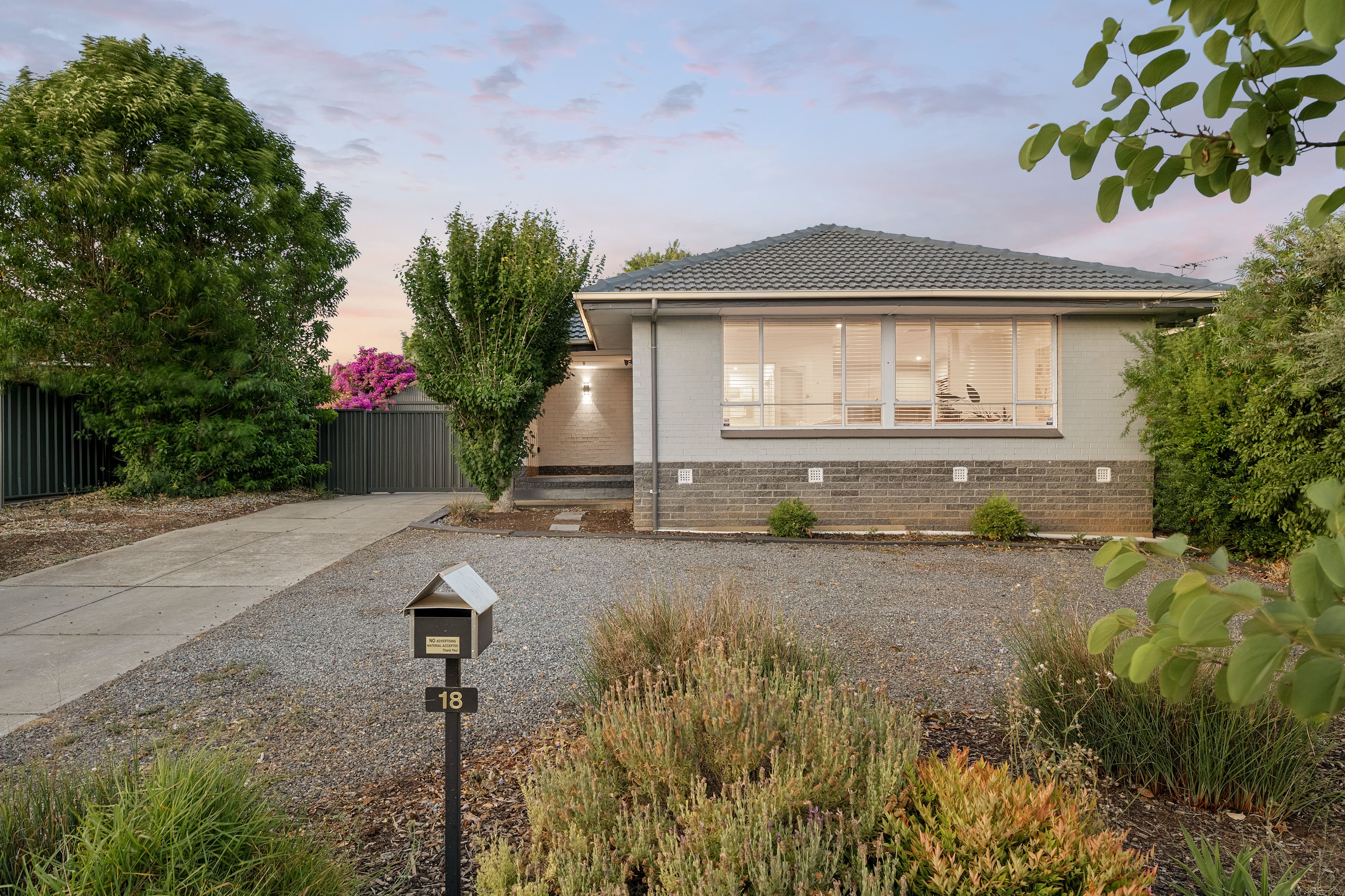 18 Hillary Crescent, Modbury North SA 5092