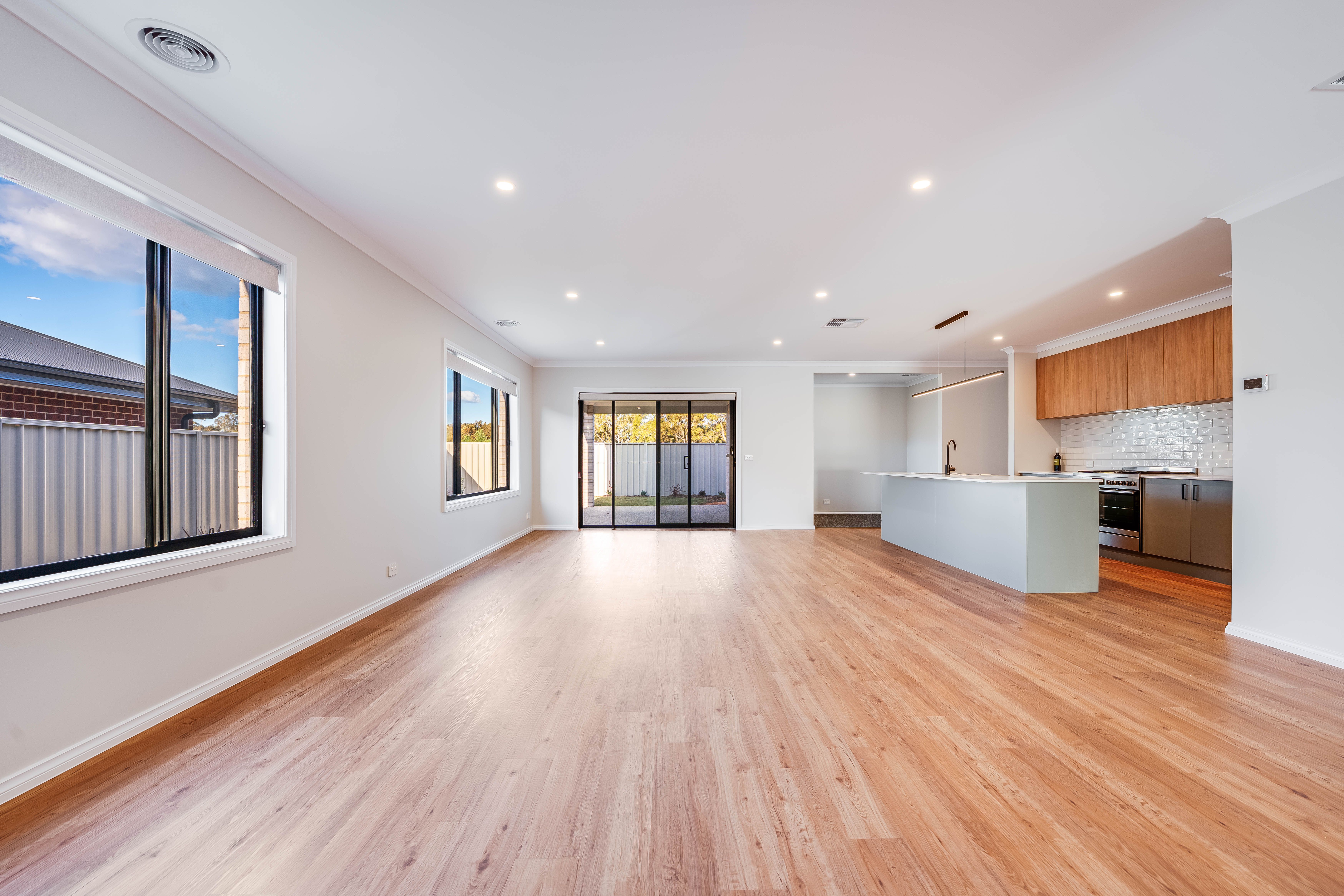 21 Chandler Street — photo 3 of 30