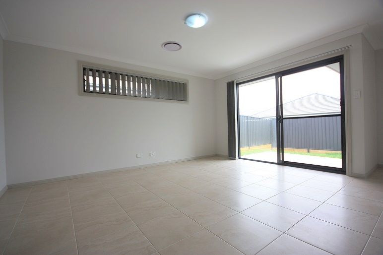 15 Bilson Road, Spring Farm, NSW 2570