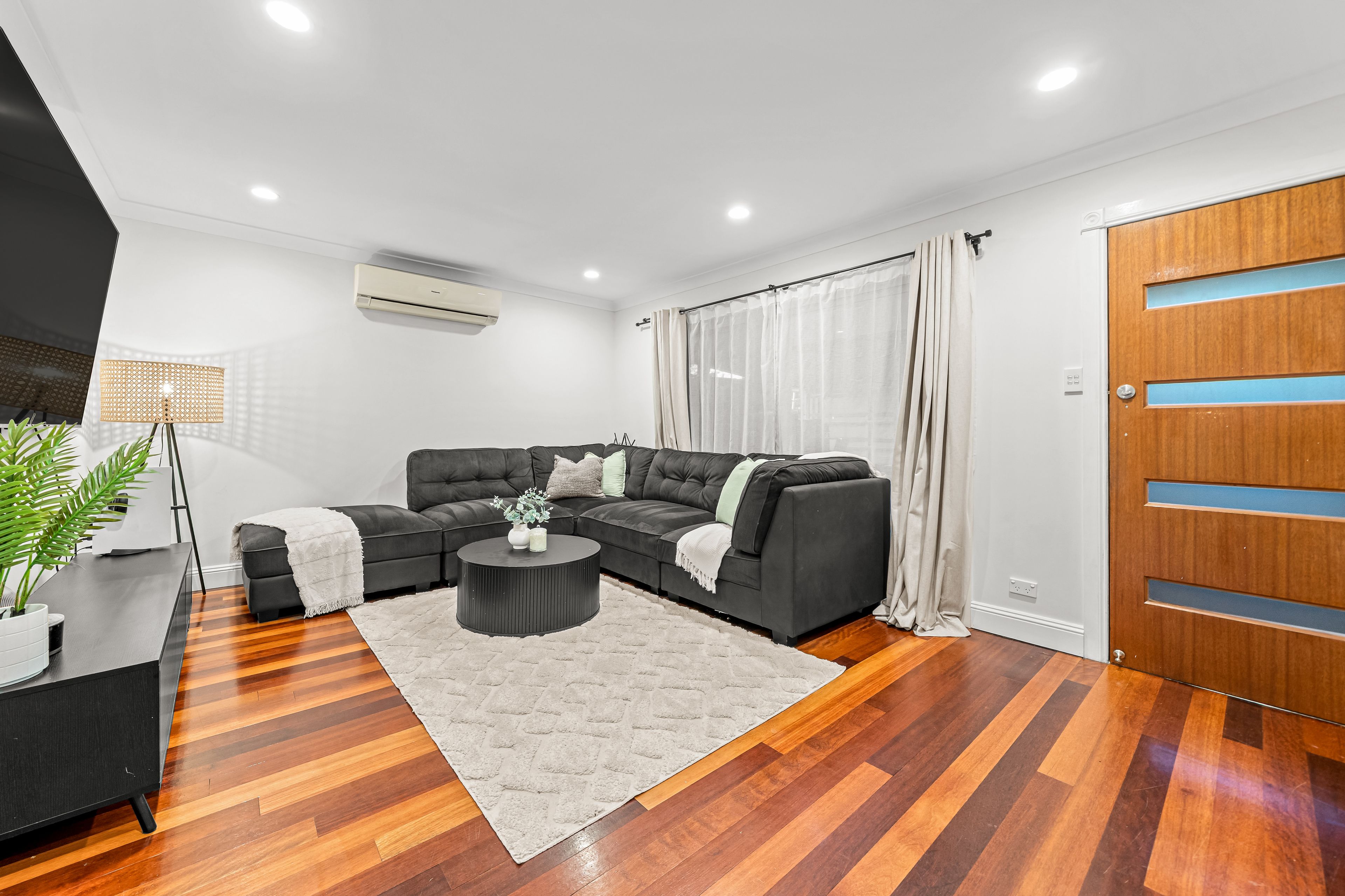 54 Devon Street — photo 3 of 30