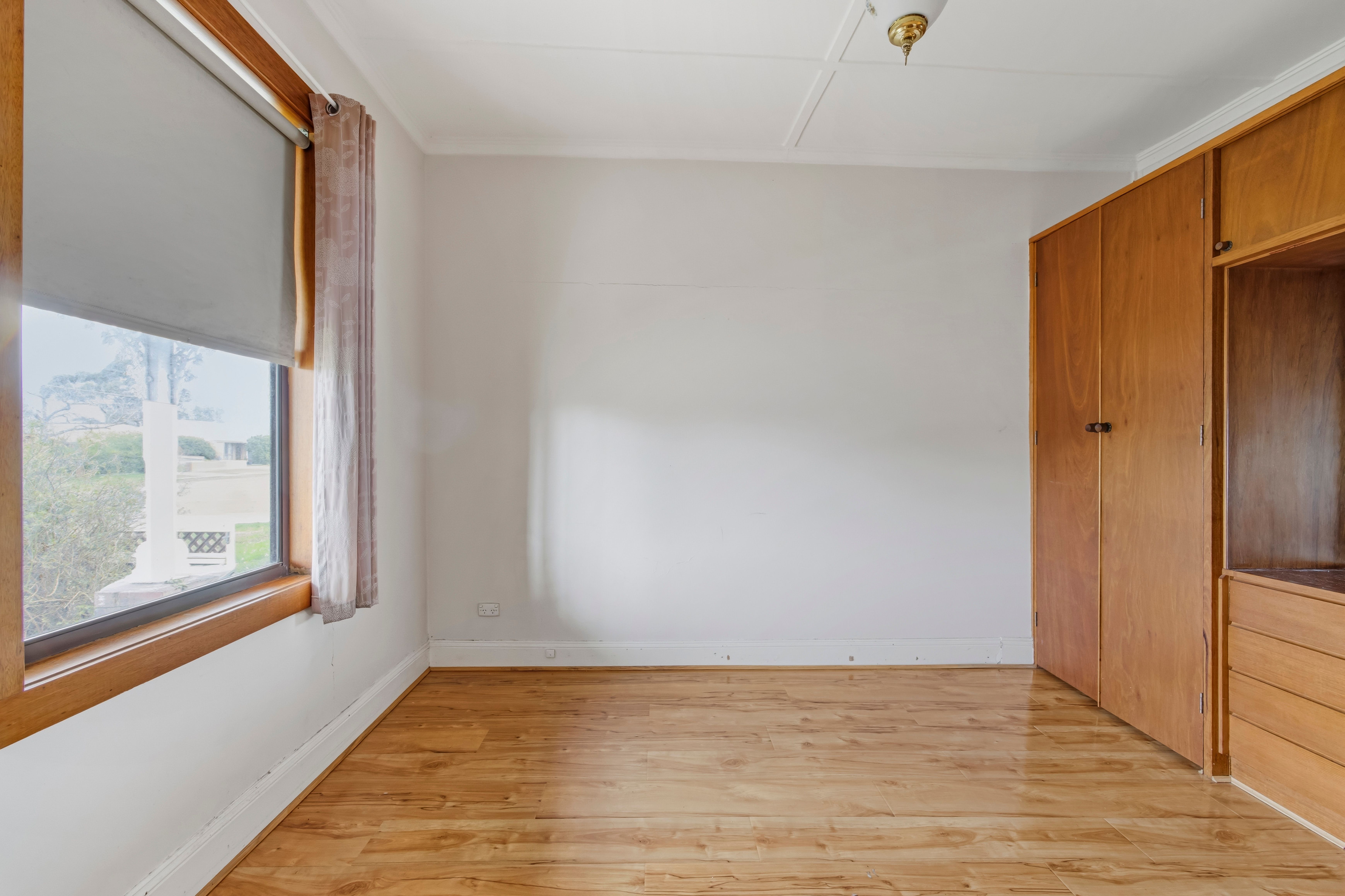 710 Darling Street — photo 5 of 8