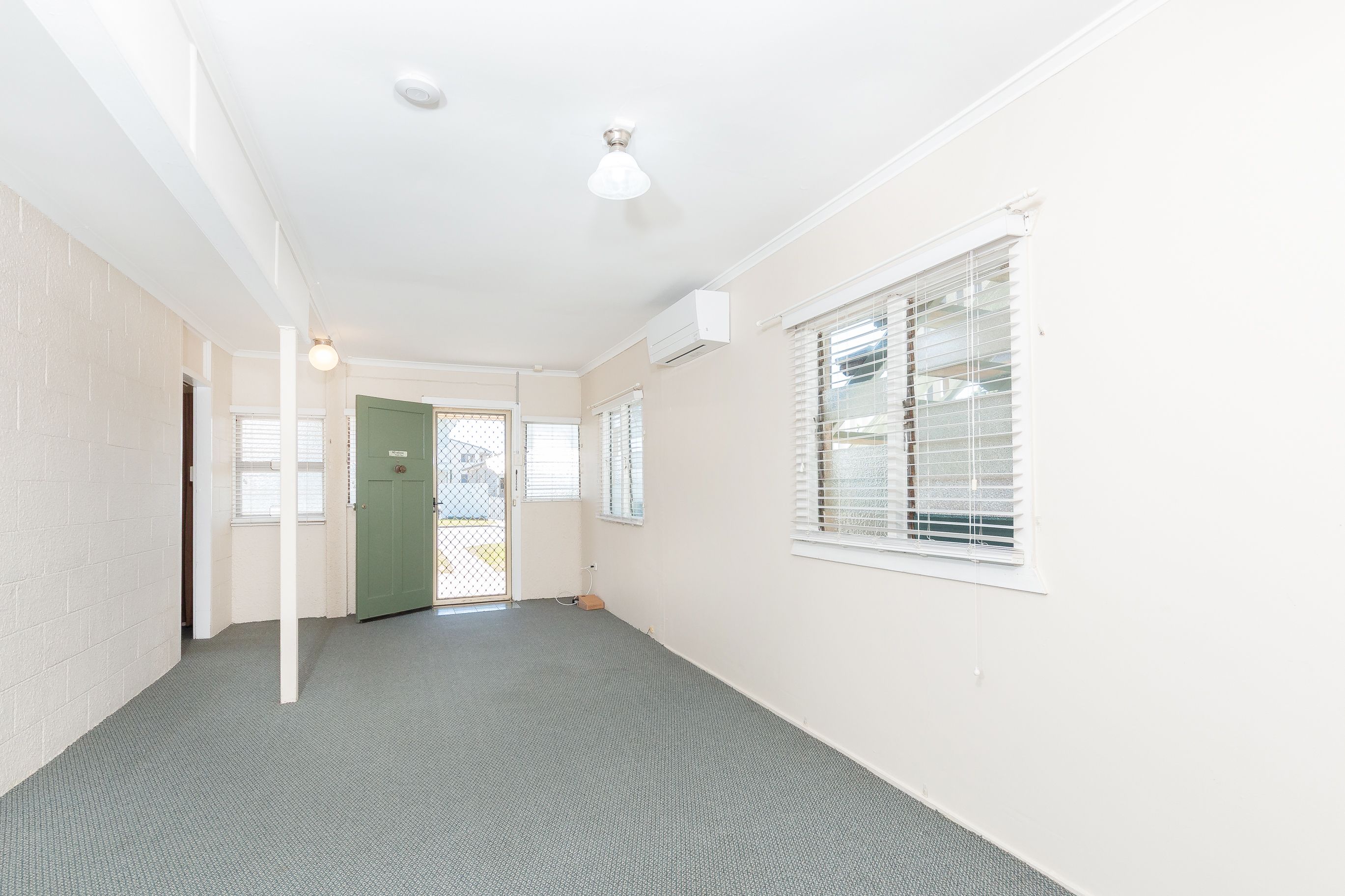 2/13 Annie Street, Woody Point, QLD 4019