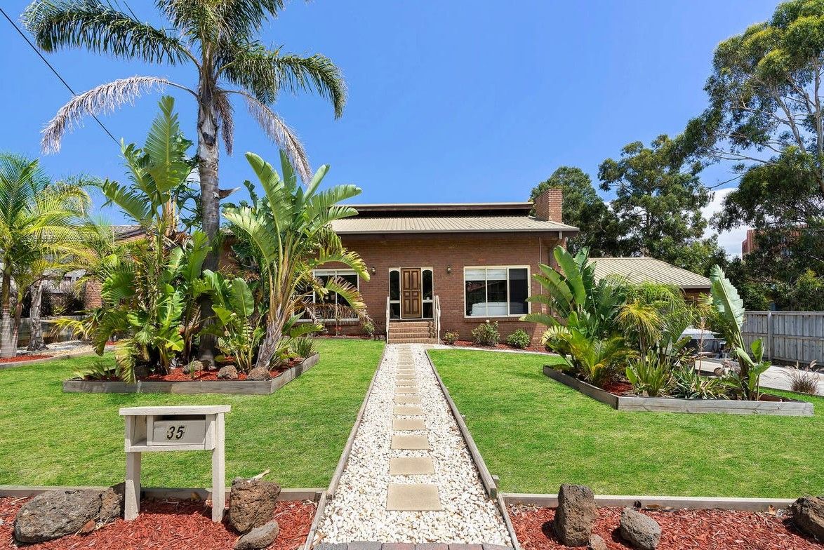 35 Lardner Road — photo from Ray White The Bayside Group