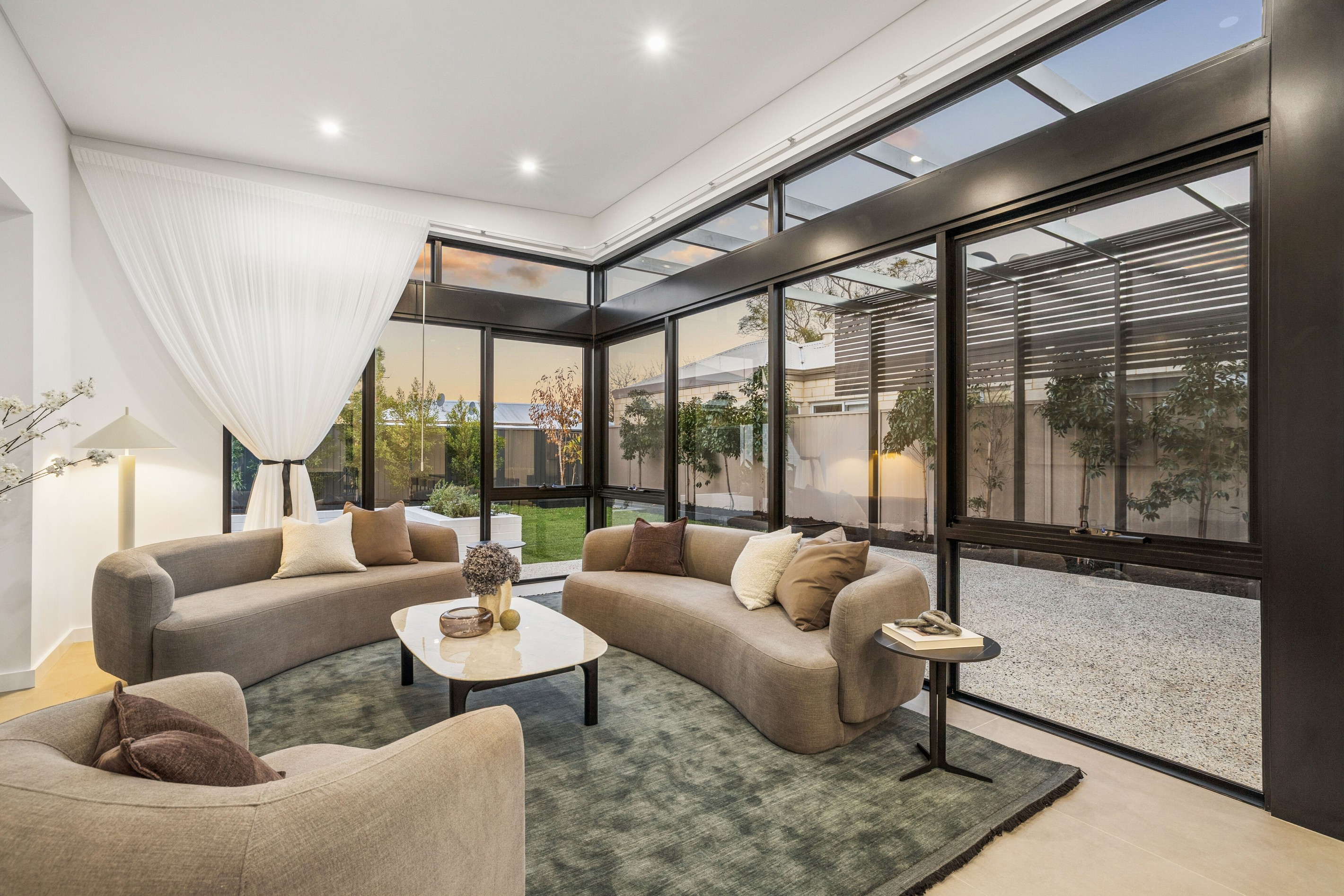 19A Windfield Road, Melville, WA 6156