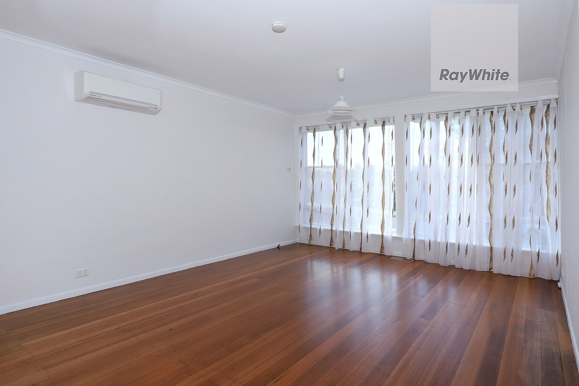 24 Lorraine Crescent, Jacana, VIC 3047