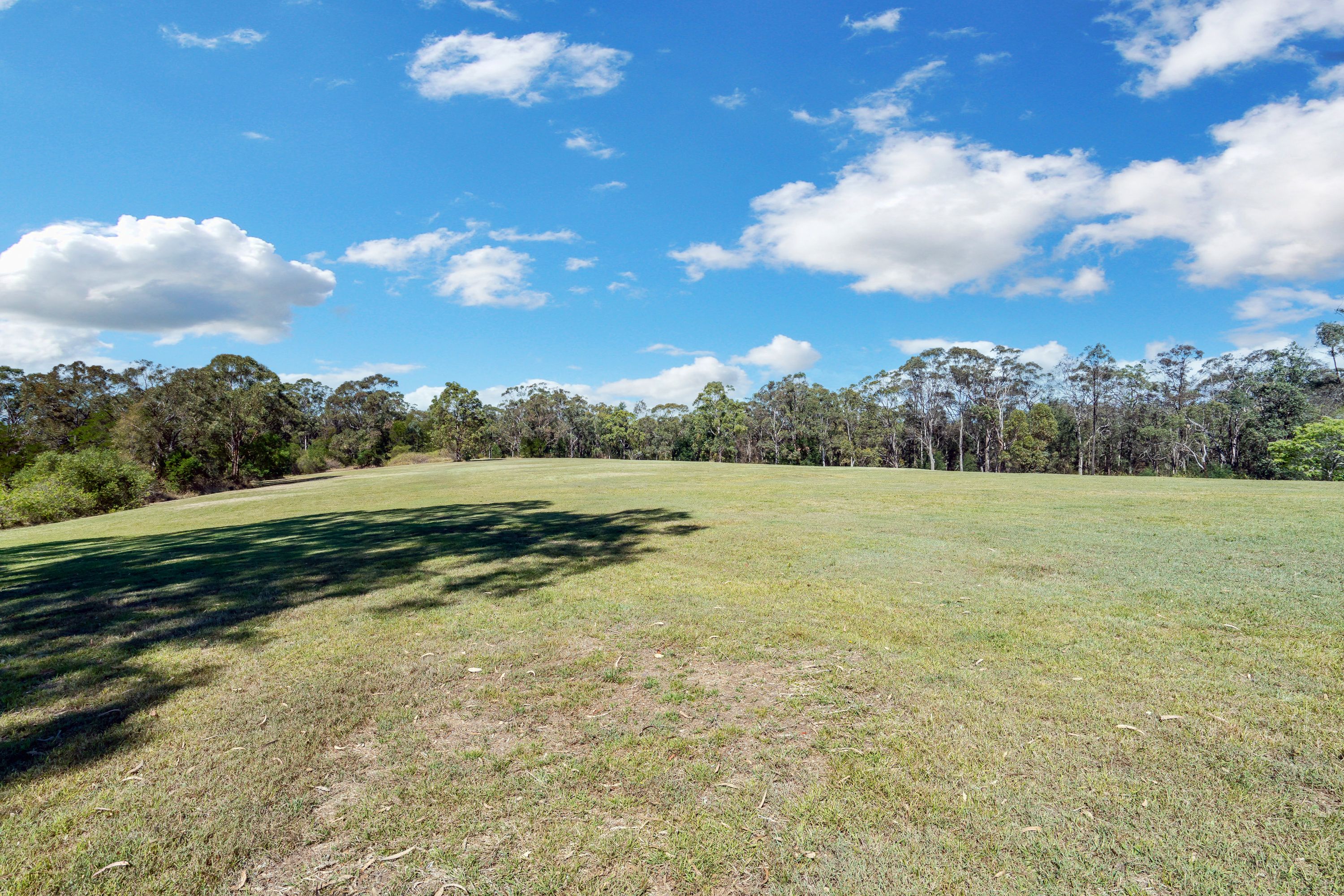 422 East Kurrajong Road — photo 3 of 10