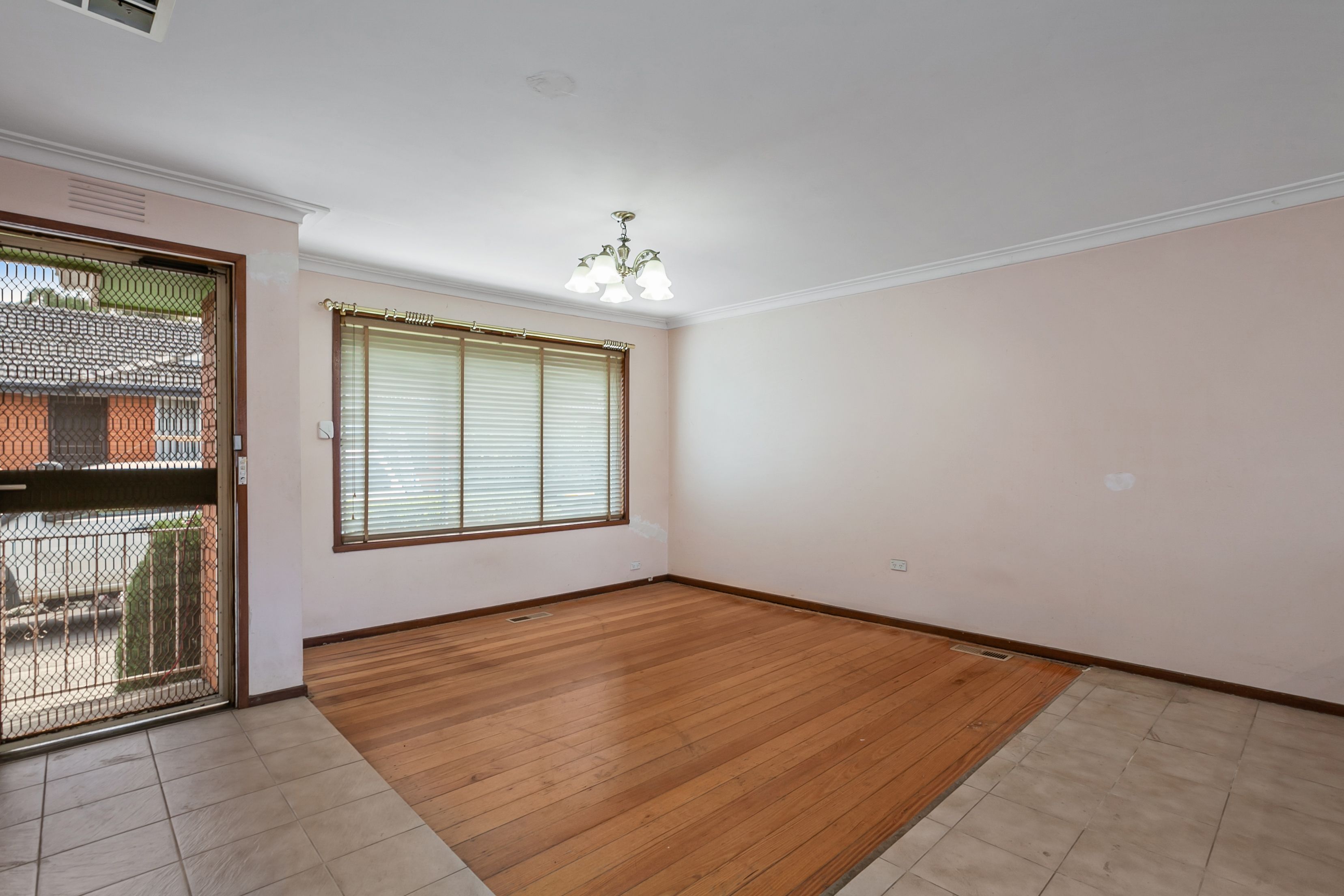 11/176 Rathcown Road, Reservoir, VIC 3073