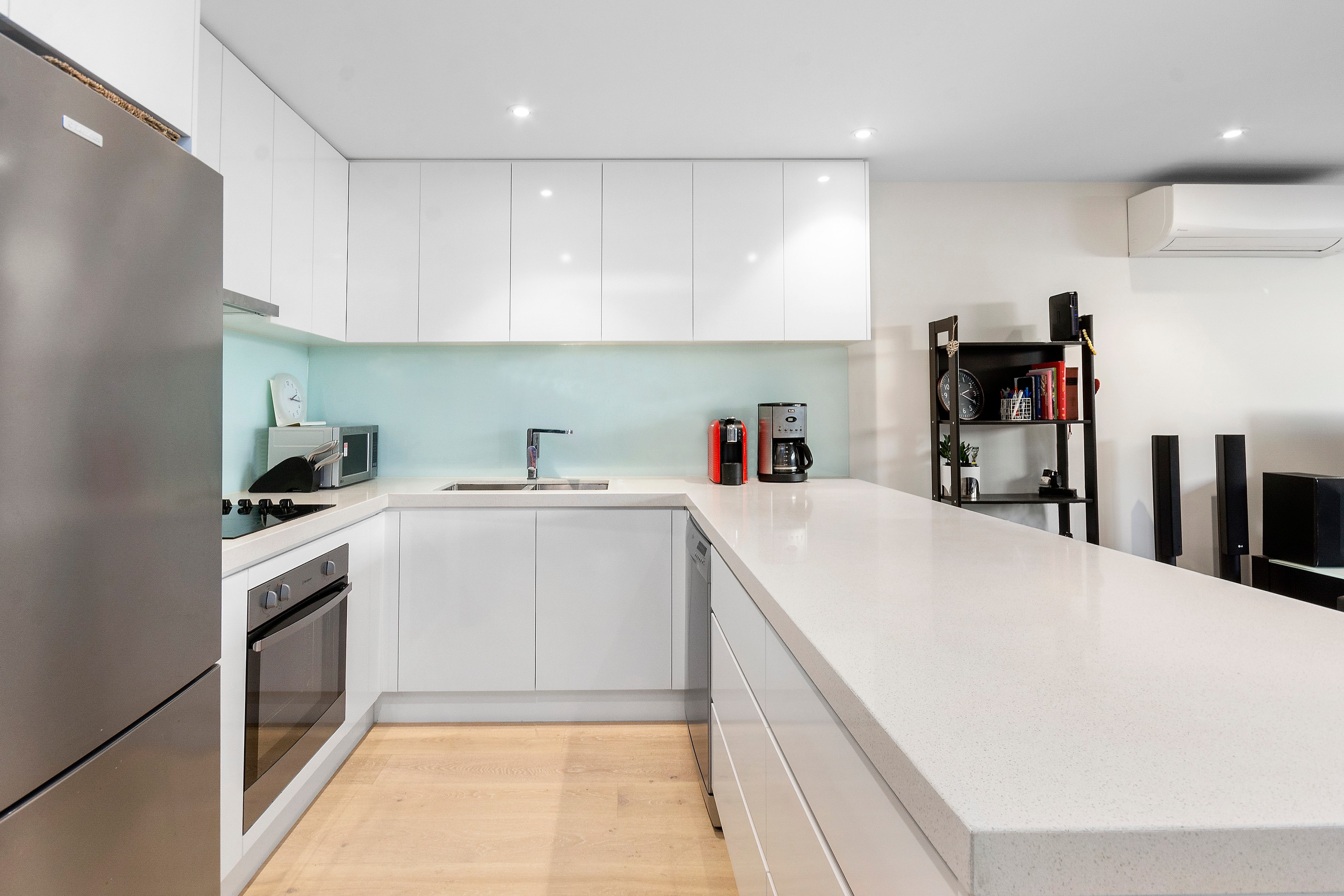 202/214 Warrigal Road, Oakleigh South, VIC 3167